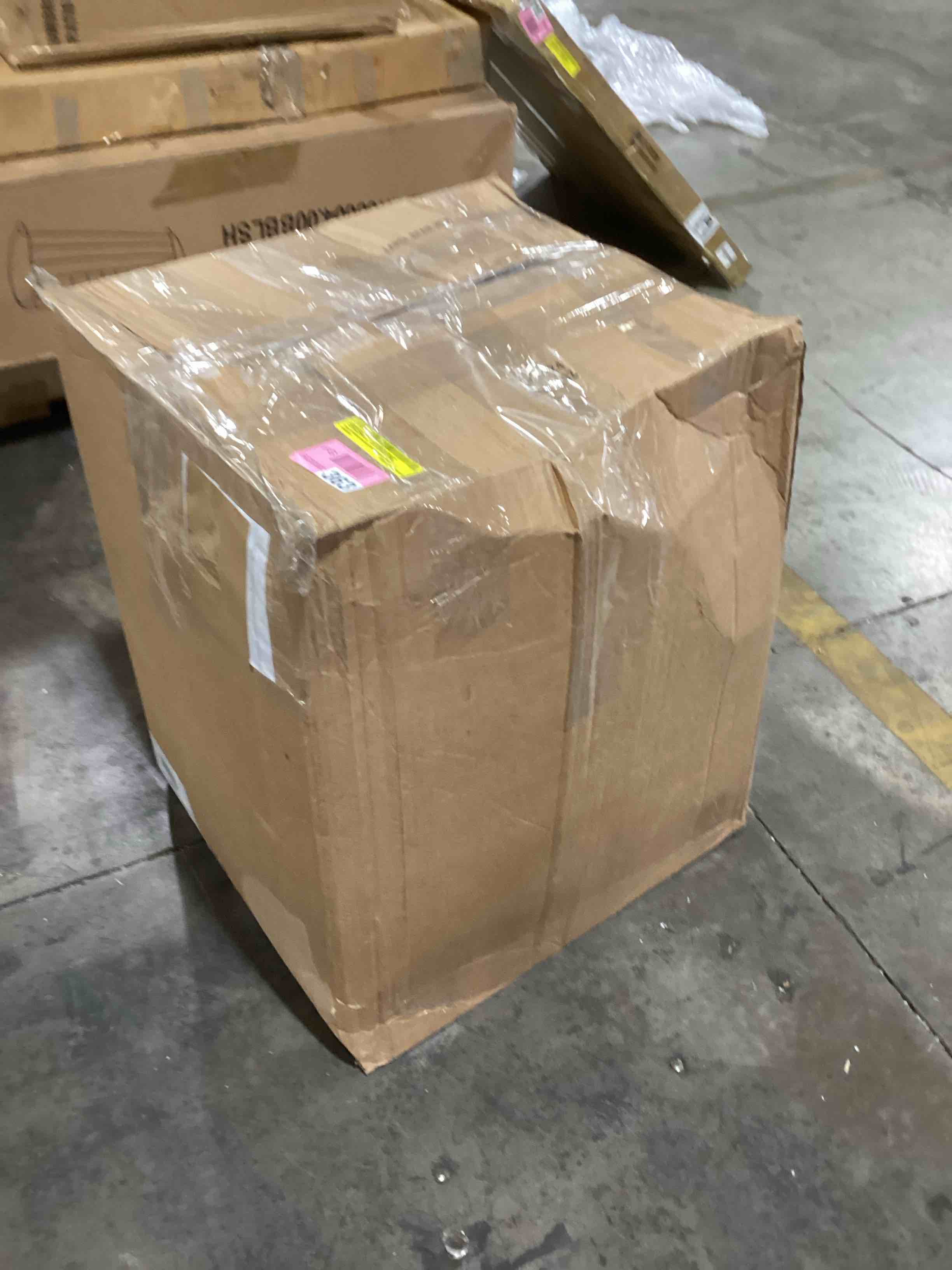 https://s3.amazonaws.com/lotting-images-prod/bidfta/TEA0049727_1737567446794.jpeg