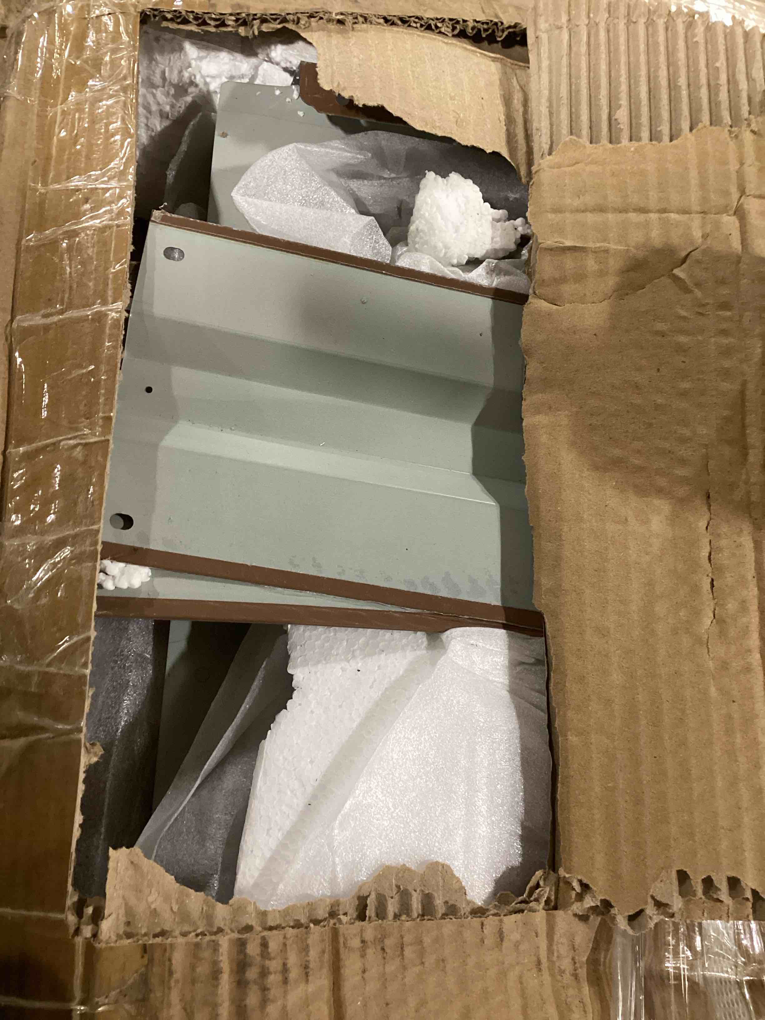 https://s3.amazonaws.com/lotting-images-prod/bidfta/TEA0058940_1737645878639.jpeg