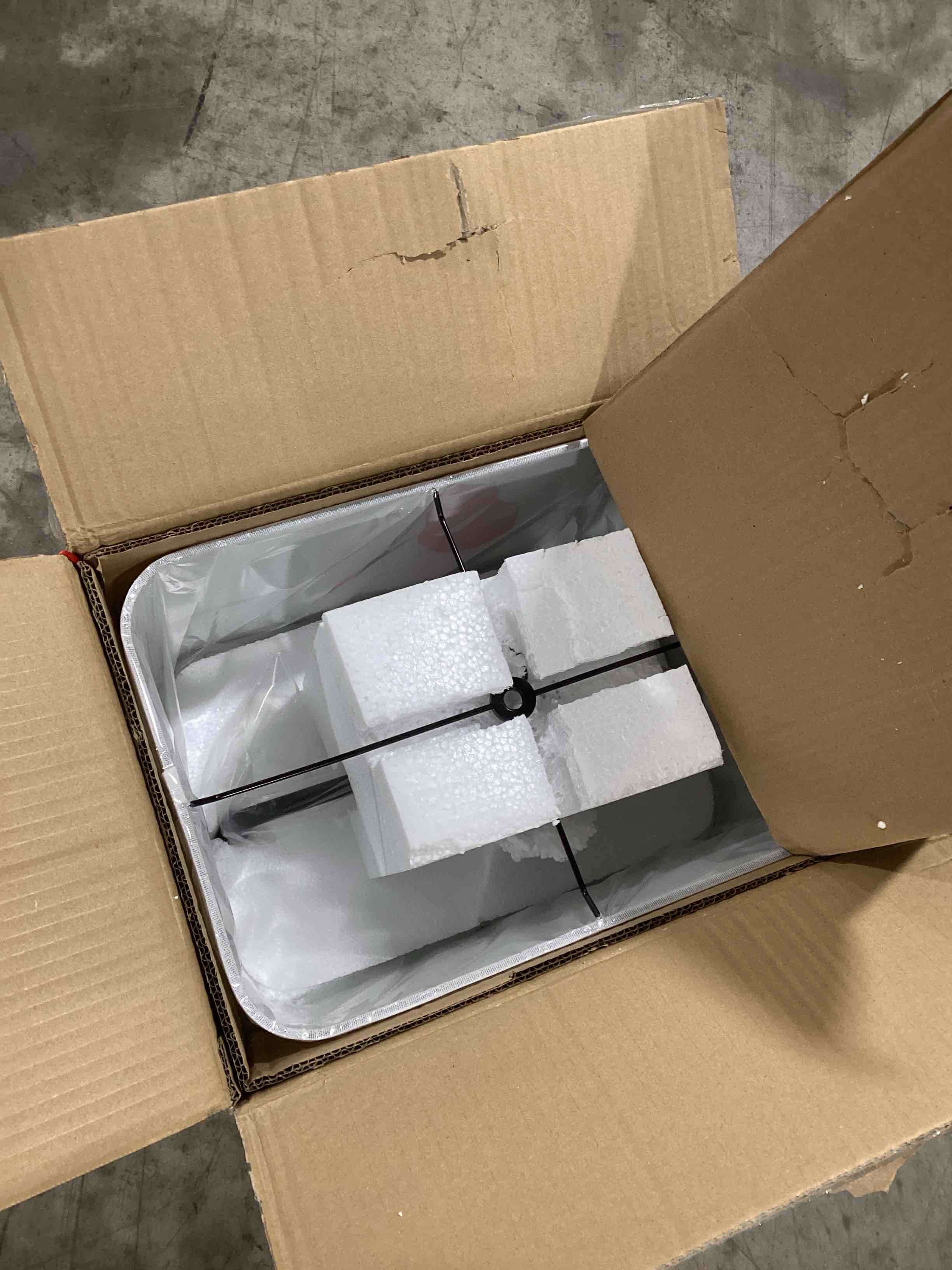 https://s3.amazonaws.com/lotting-images-prod/bidfta/TEA0059498_1736974091536.jpeg