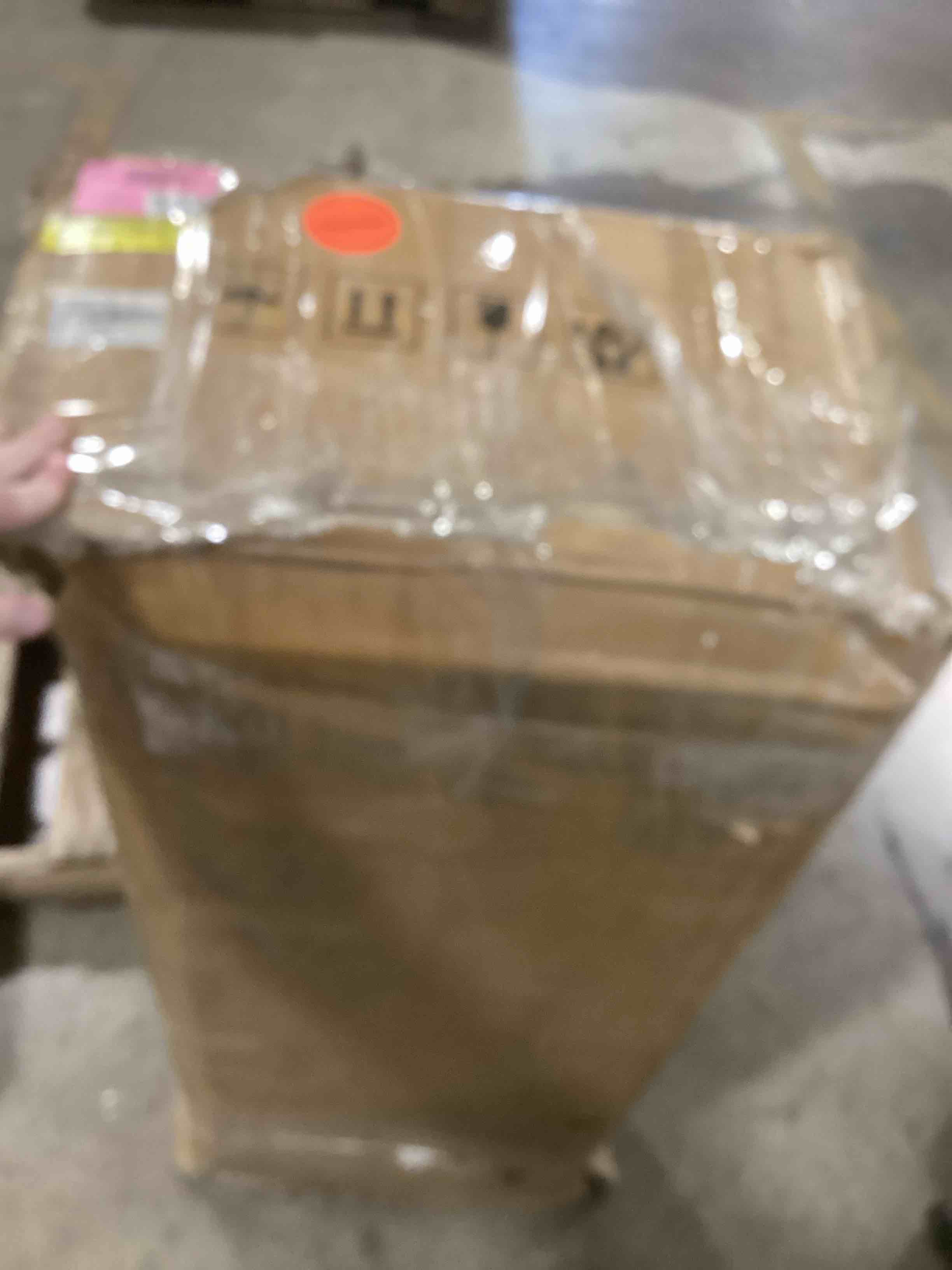 https://s3.amazonaws.com/lotting-images-prod/bidfta/TEA0061198_1737576892190.jpeg