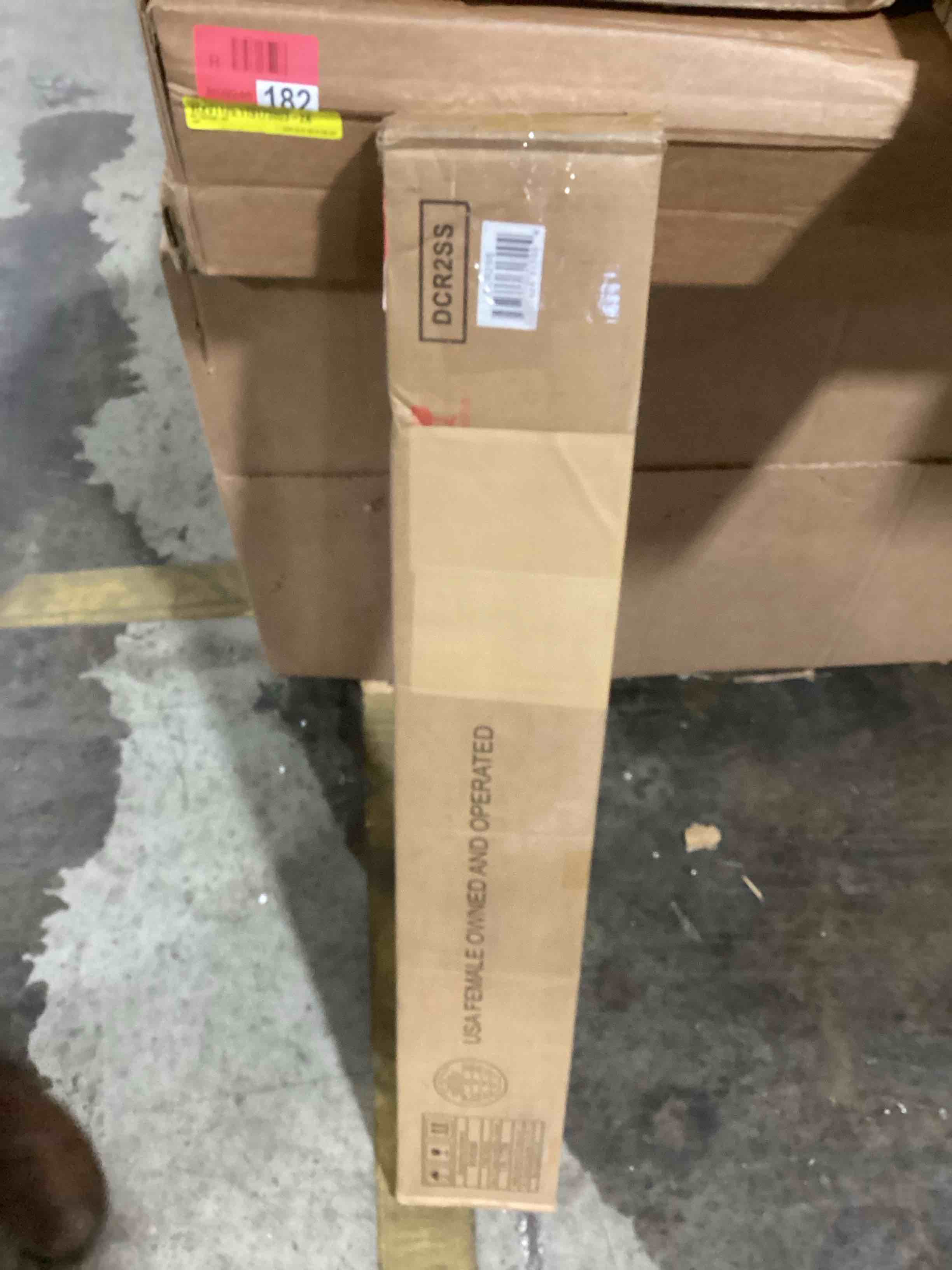 https://s3.amazonaws.com/lotting-images-prod/bidfta/TEA0061908_1736343283085.jpeg