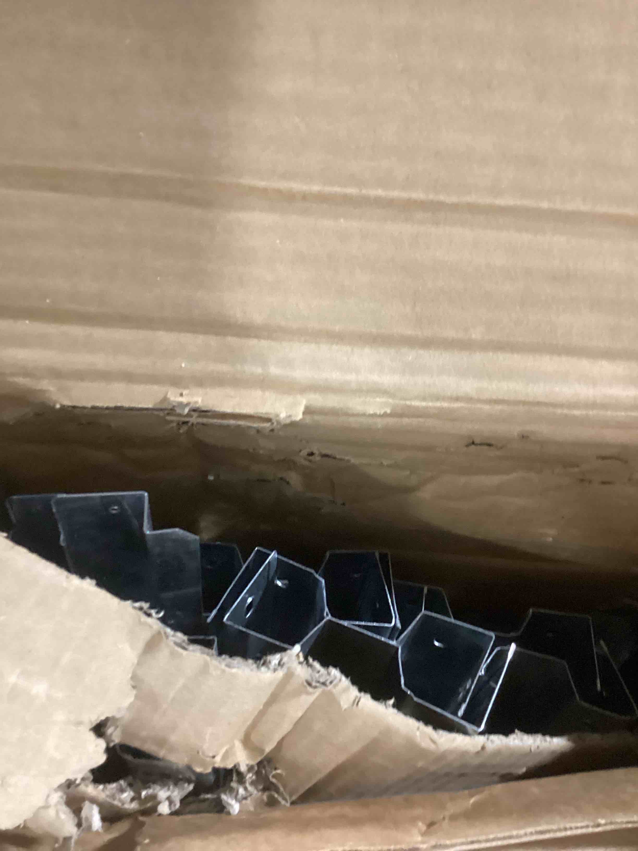 https://s3.amazonaws.com/lotting-images-prod/bidfta/TEA0061916_1735938746534.jpeg
