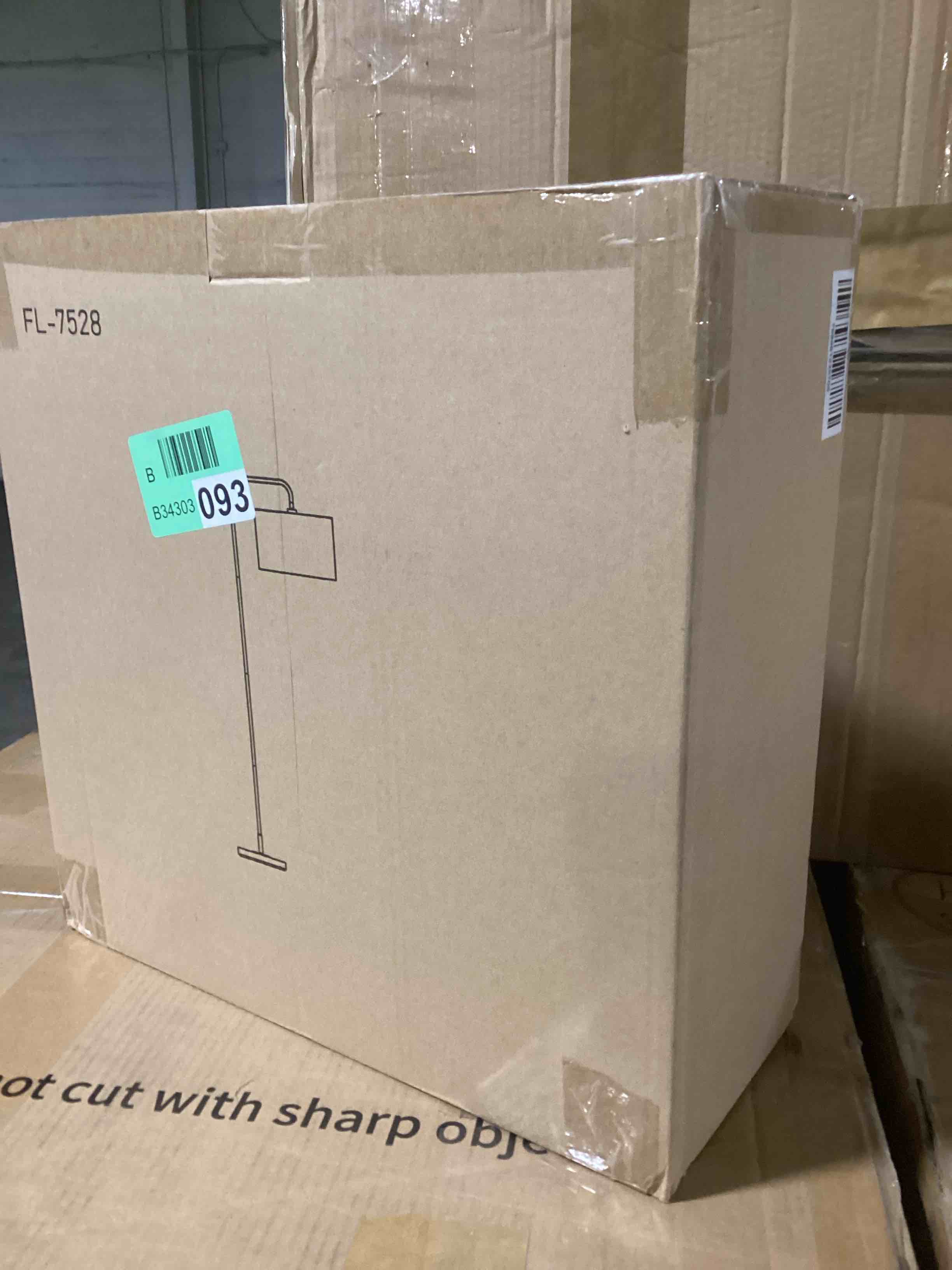 https://s3.amazonaws.com/lotting-images-prod/bidfta/TEA0067318_1738166940404.jpeg