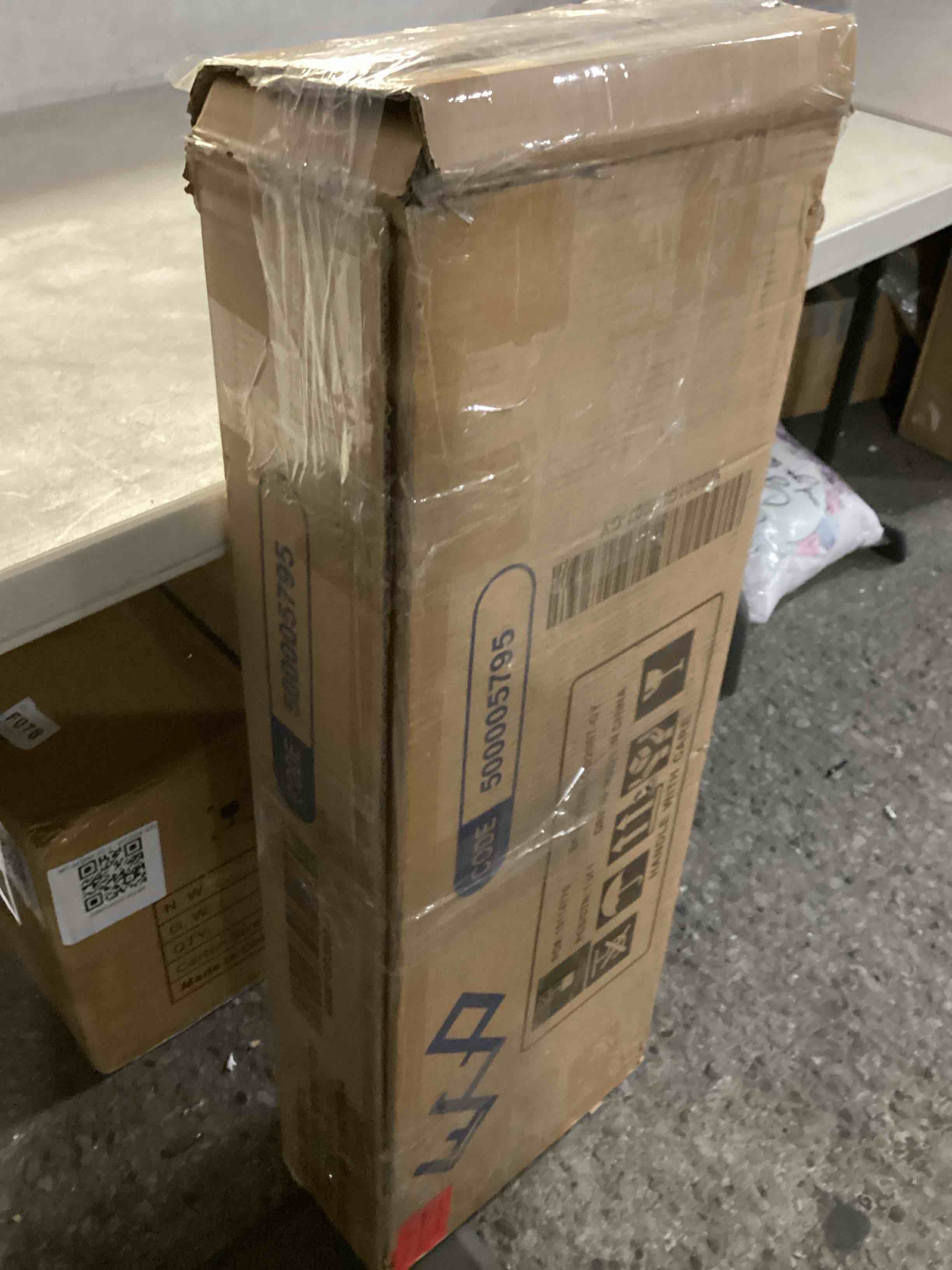 https://s3.amazonaws.com/lotting-images-prod/bidfta/TEA0067631_1735936041309.jpeg