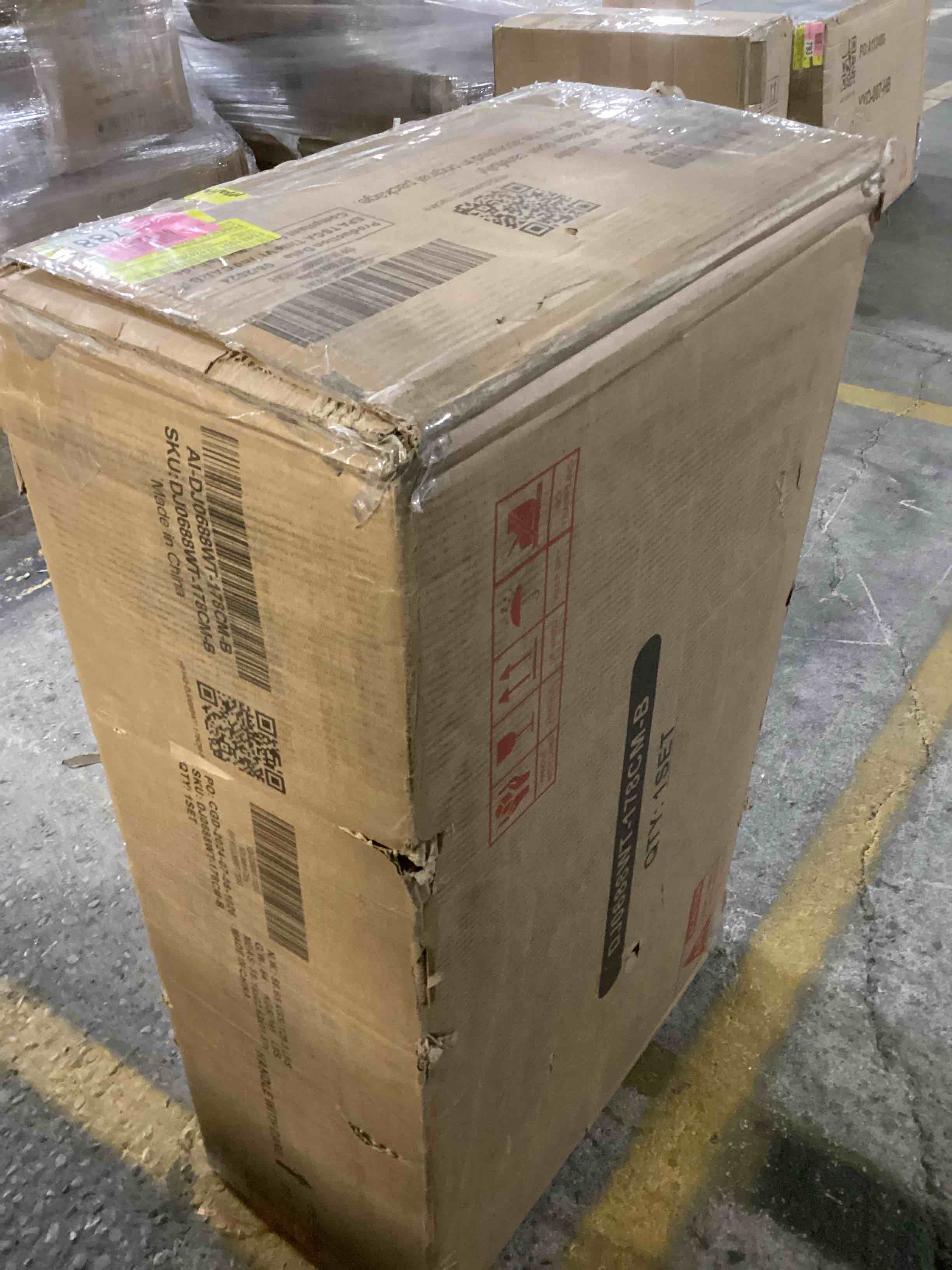 https://s3.amazonaws.com/lotting-images-prod/bidfta/TEA0067724_1735588117786.jpeg