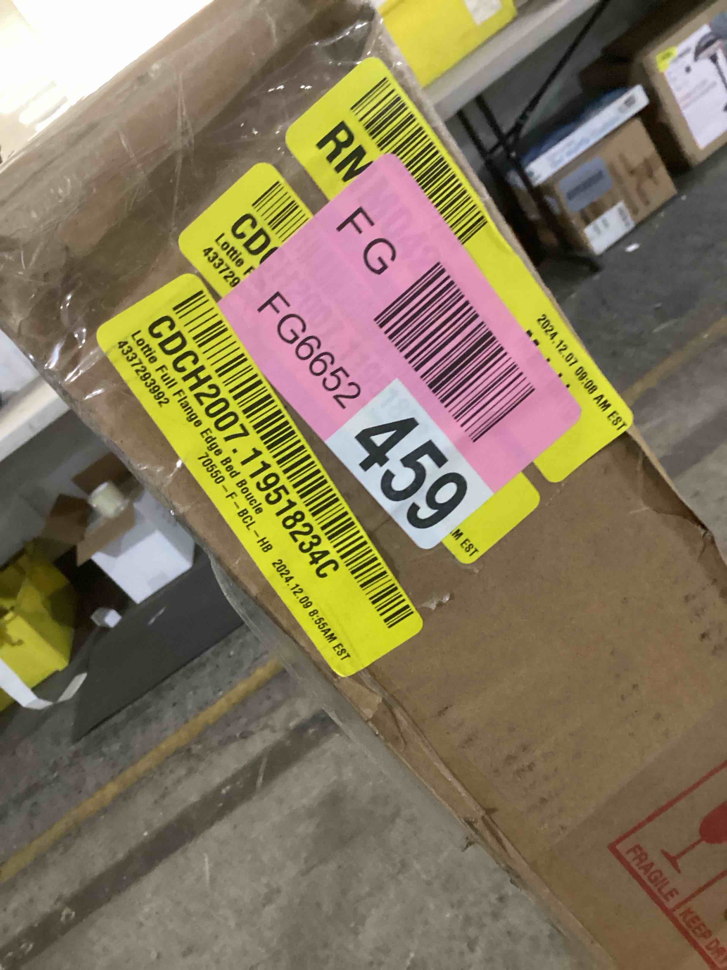 https://s3.amazonaws.com/lotting-images-prod/bidfta/TEA0067811_1734538771406.jpeg