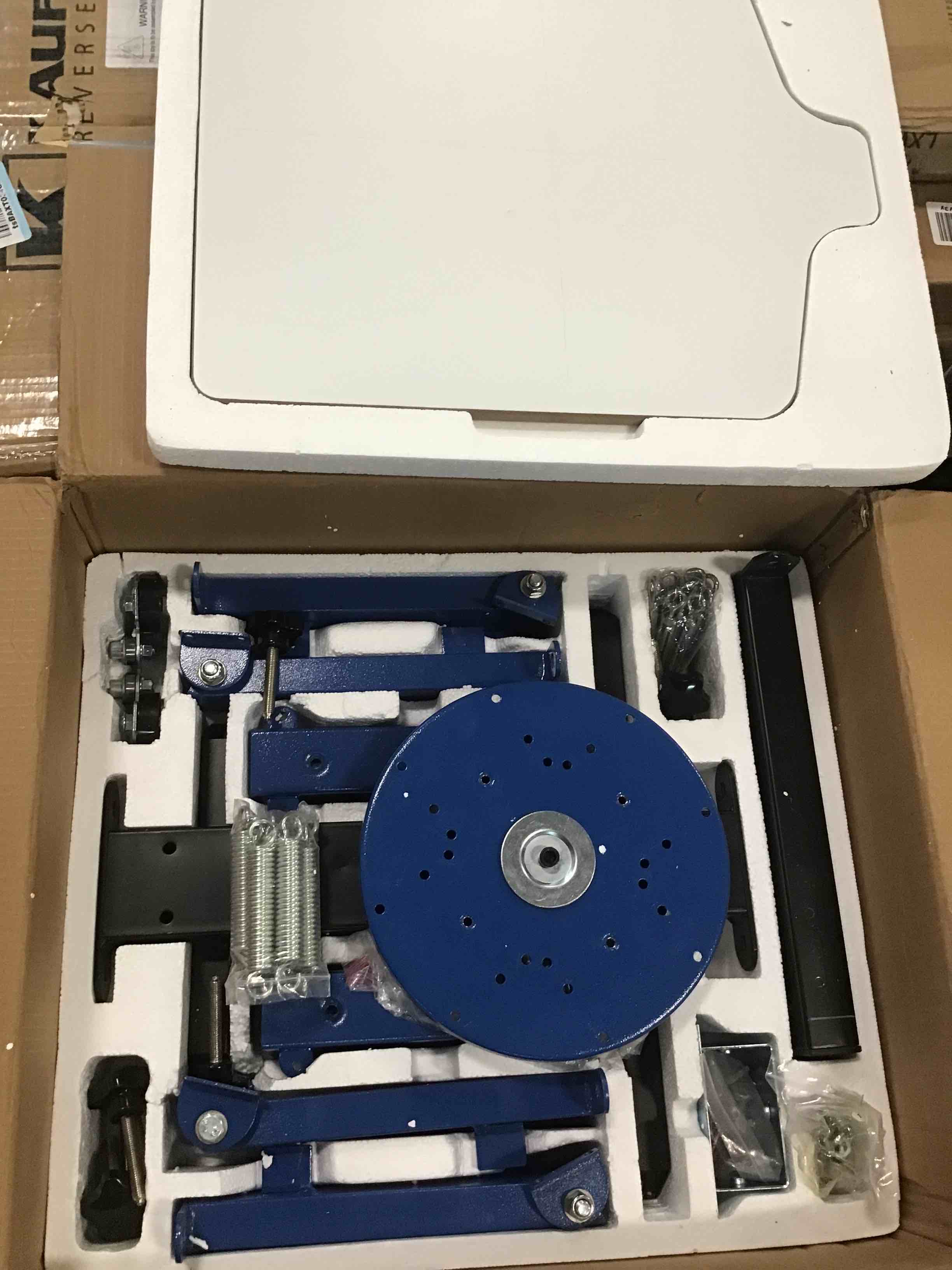https://s3.amazonaws.com/lotting-images-prod/bidfta/TEA0084408_1723733681165.jpeg