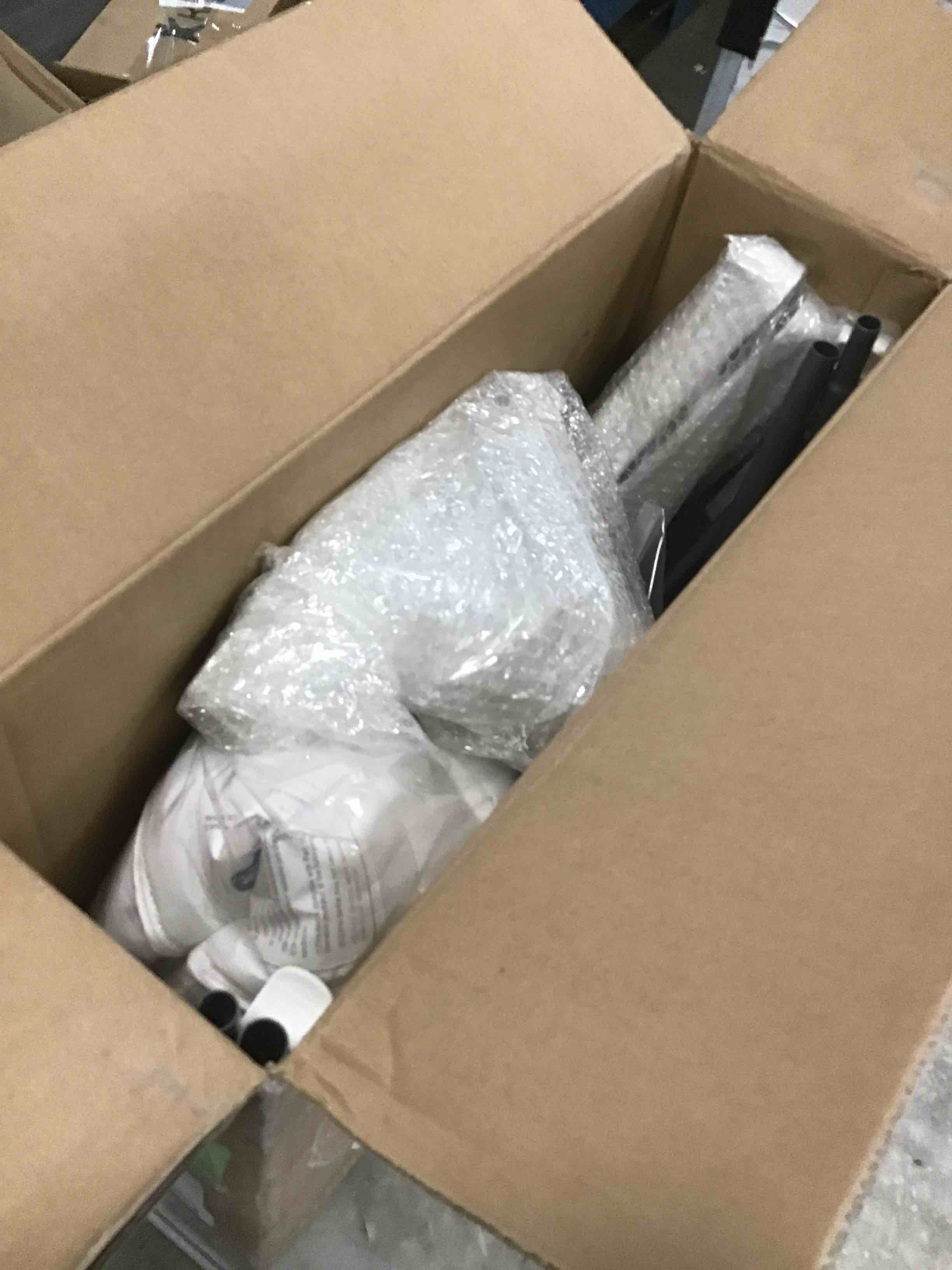 https://s3.amazonaws.com/lotting-images-prod/bidfta/TEA0084722_1723829409663.jpeg