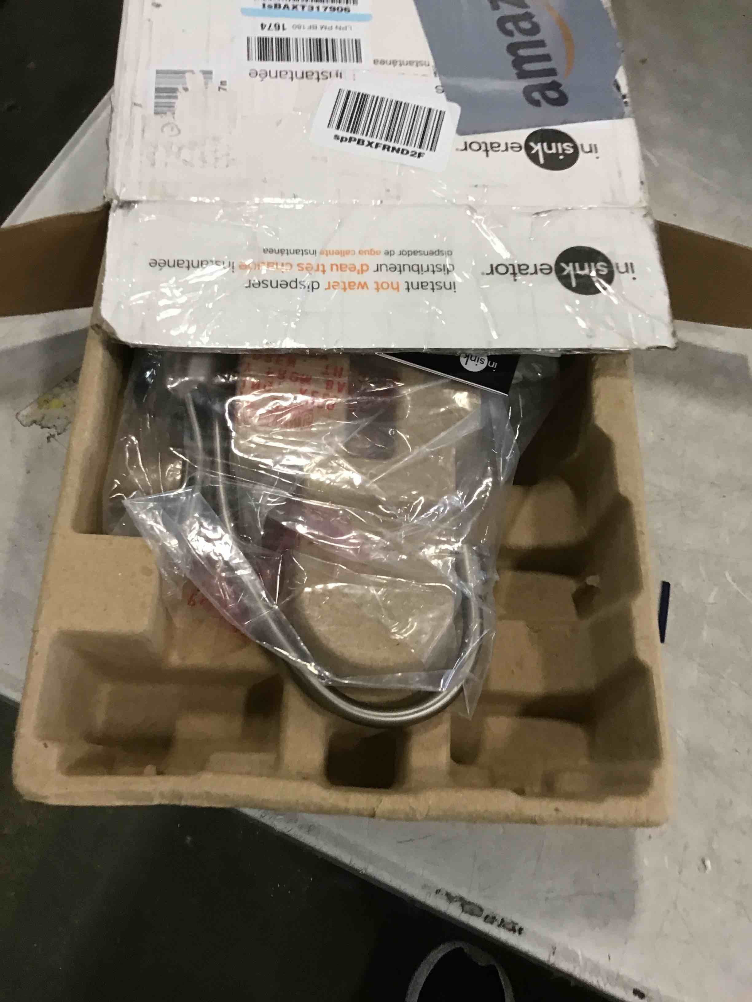 https://s3.amazonaws.com/lotting-images-prod/bidfta/TEA0090549_1724436442422.jpeg