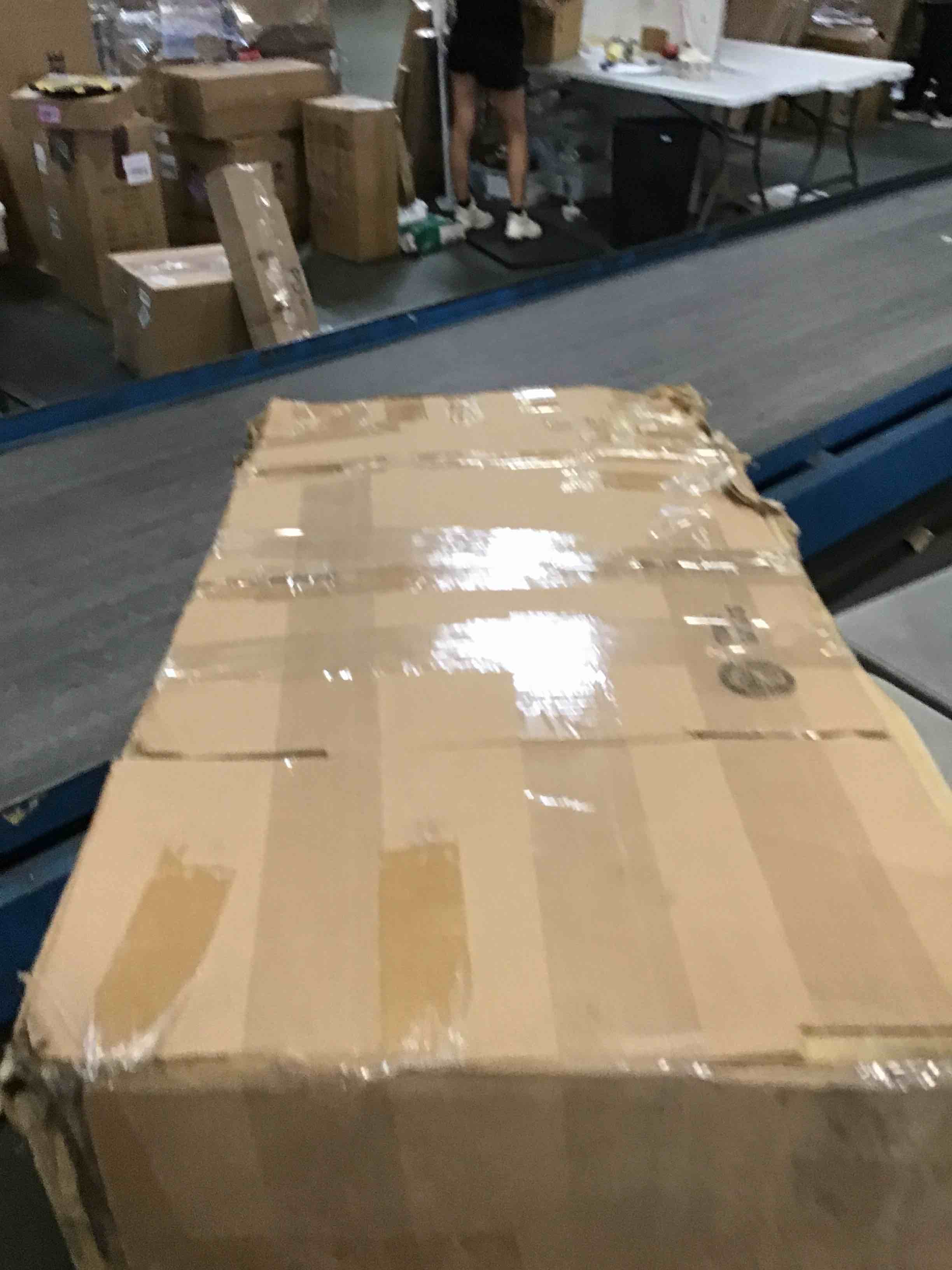 https://s3.amazonaws.com/lotting-images-prod/bidfta/TEA0090936_1724270486936.jpeg