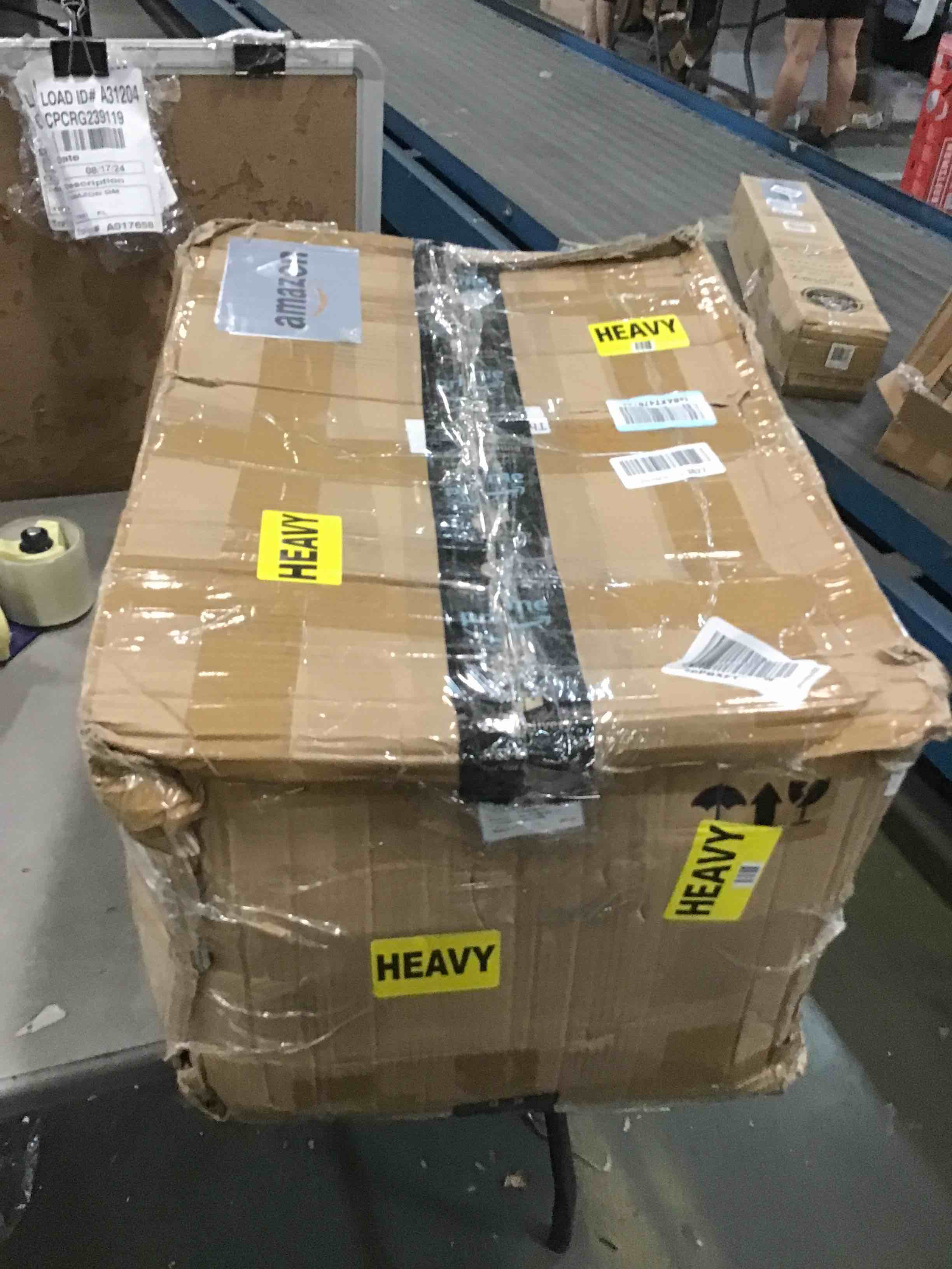https://s3.amazonaws.com/lotting-images-prod/bidfta/TEA0091144_1724177991597.jpeg