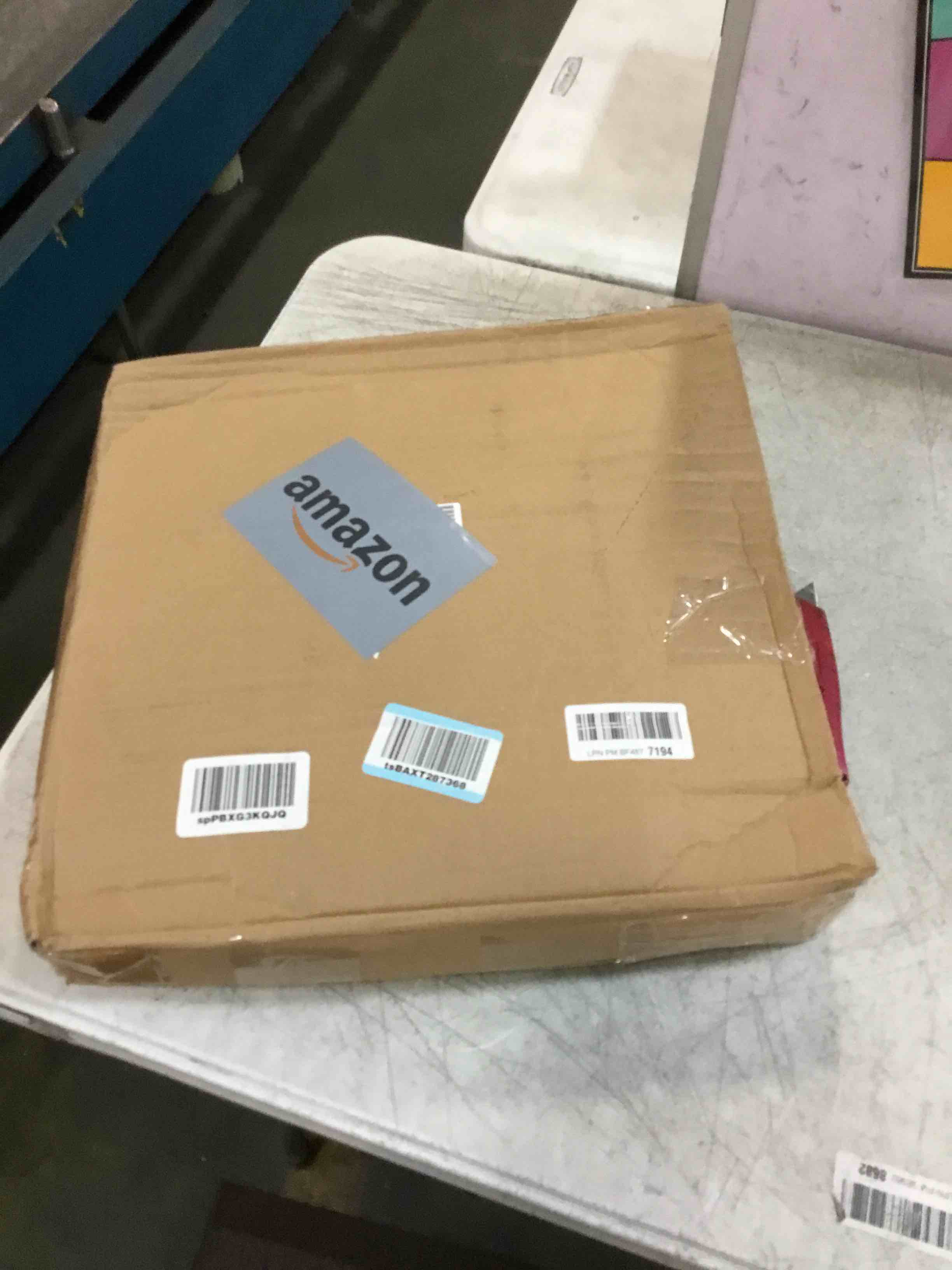 https://s3.amazonaws.com/lotting-images-prod/bidfta/TEA0091381_1724089438911.jpeg