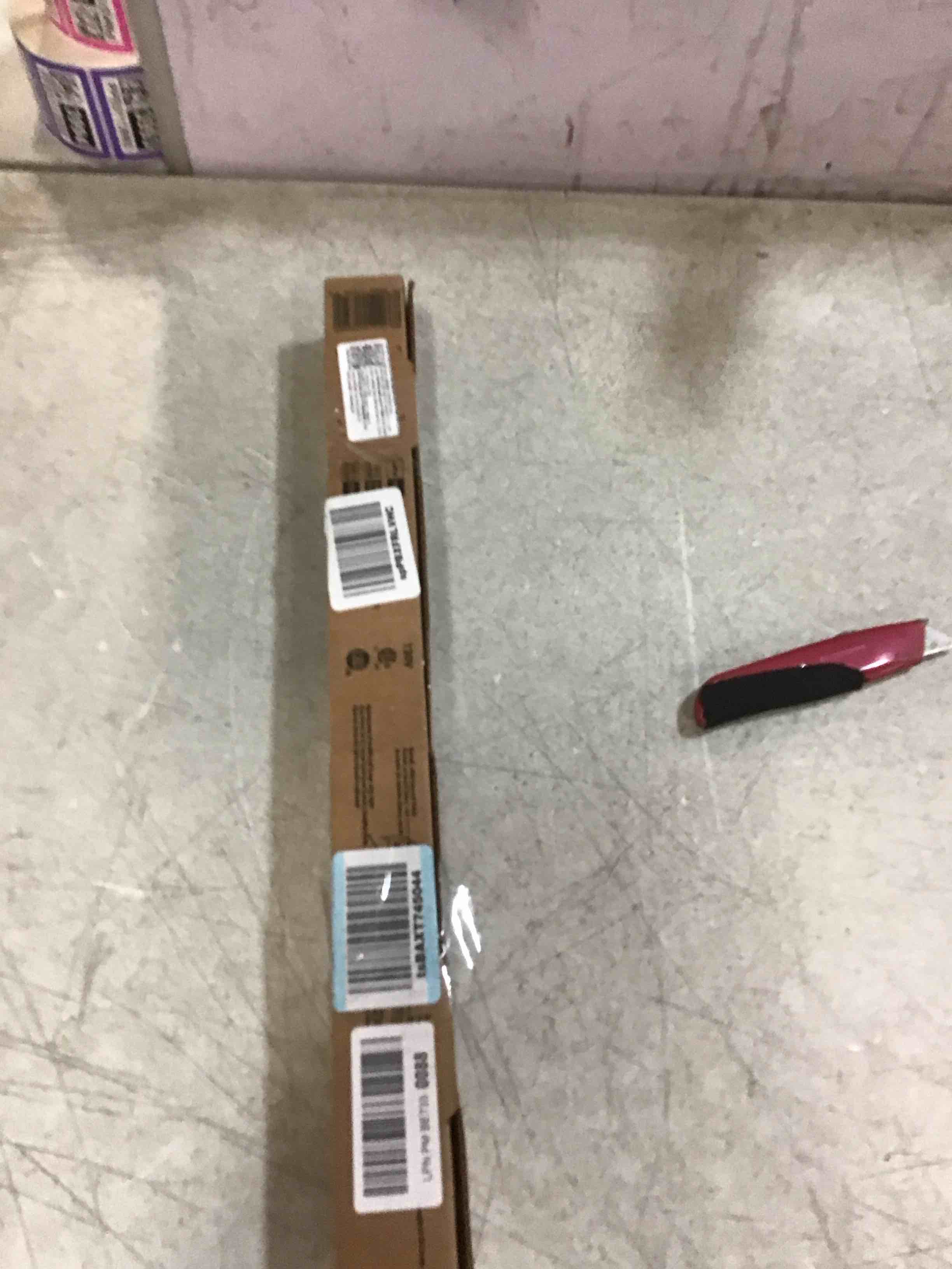 https://s3.amazonaws.com/lotting-images-prod/bidfta/TEA0091999_1723723887583.jpeg
