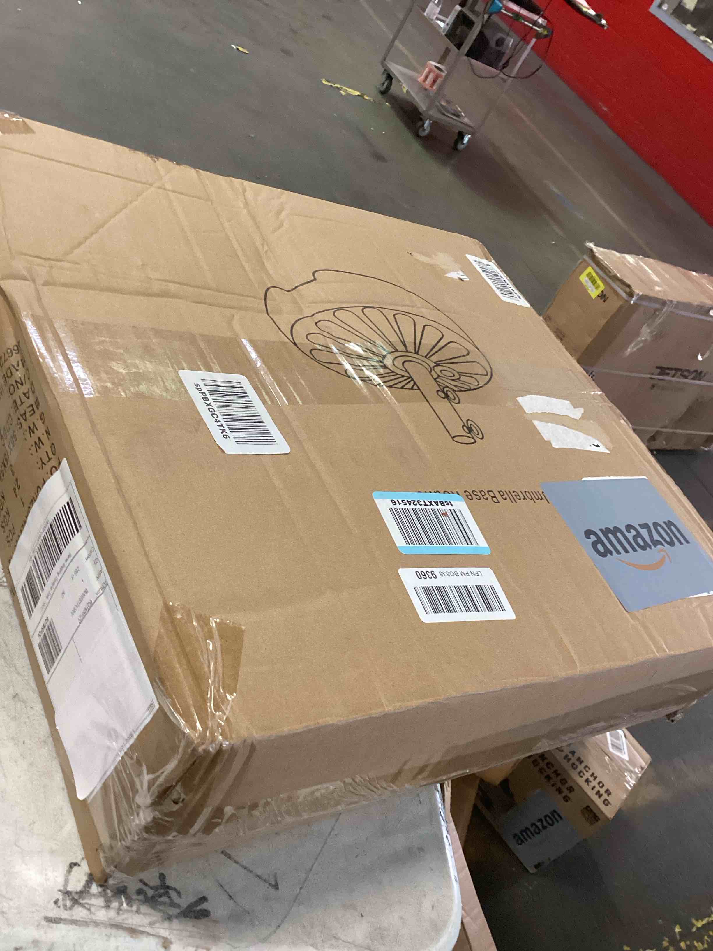 https://s3.amazonaws.com/lotting-images-prod/bidfta/TEA0093883_1723738504847.jpeg