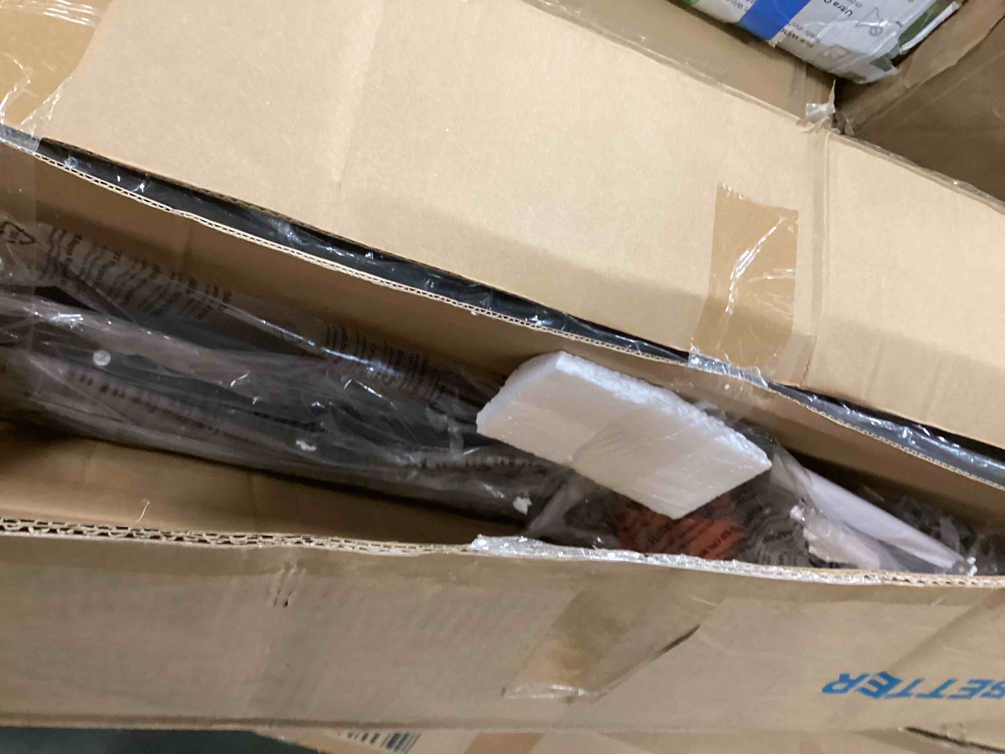 https://s3.amazonaws.com/lotting-images-prod/bidfta/TEA0094159_1725546342576.jpeg