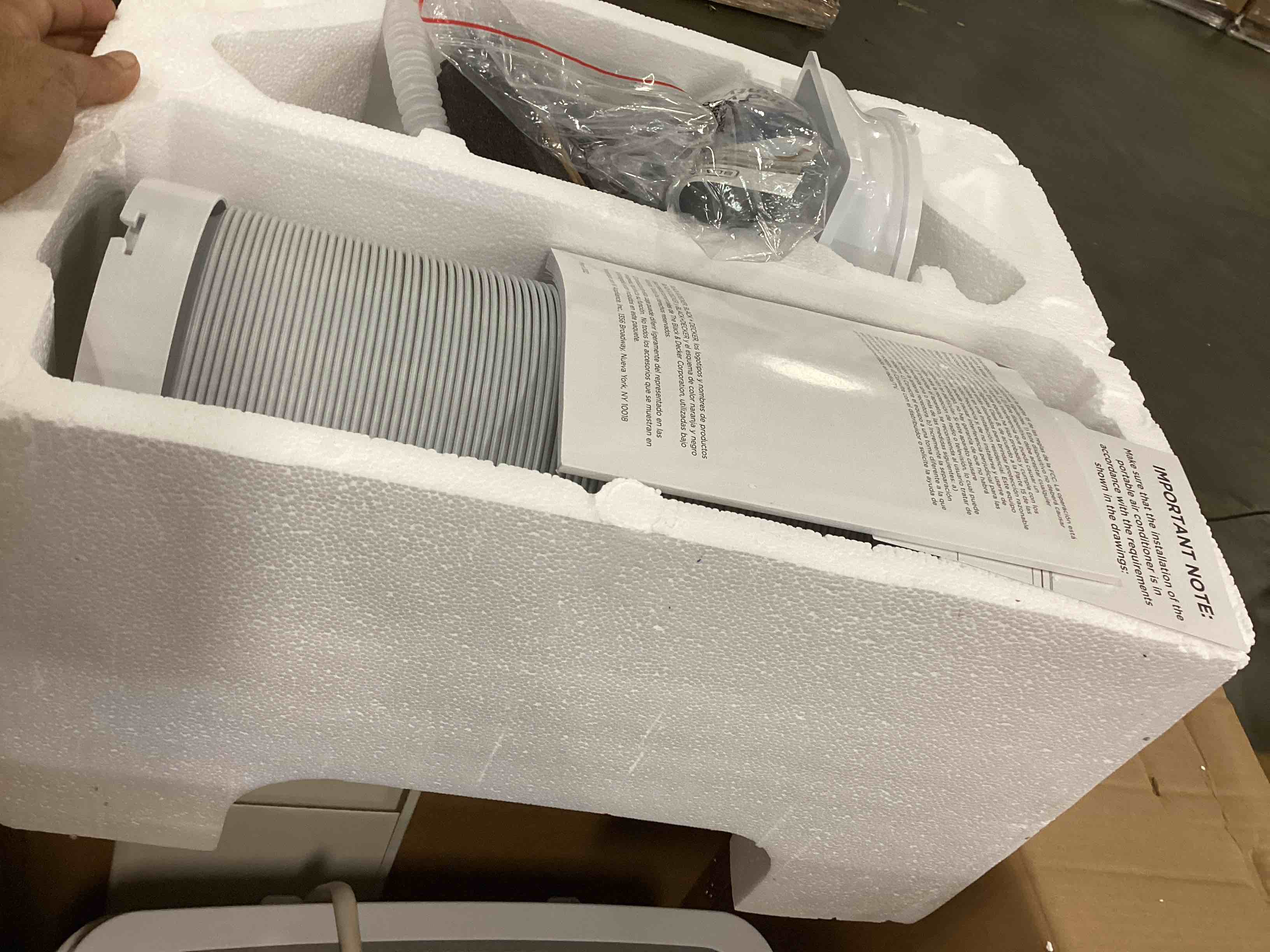 https://s3.amazonaws.com/lotting-images-prod/bidfta/TEA0094165_1725543924966.jpeg