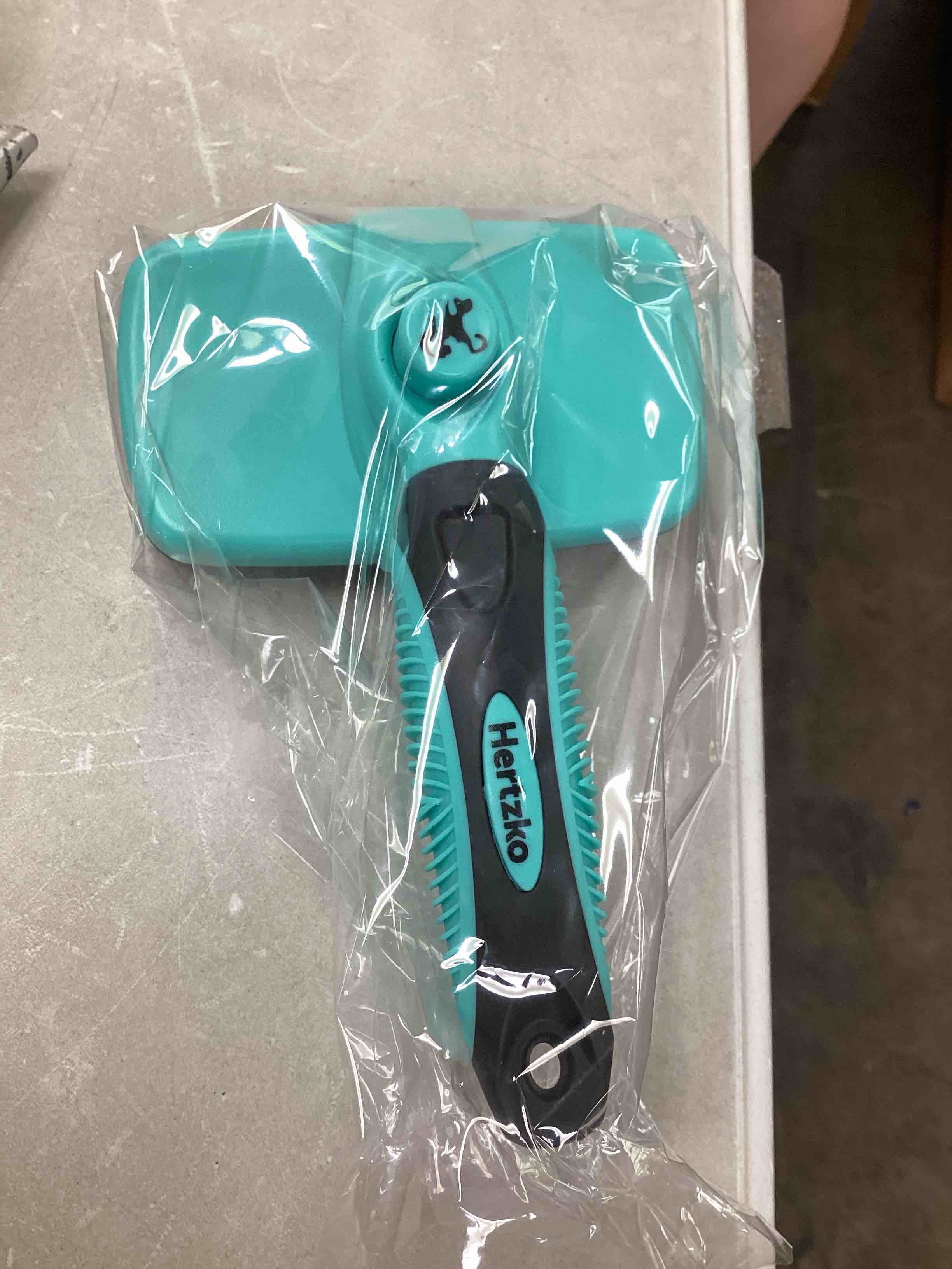 https://s3.amazonaws.com/lotting-images-prod/bidfta/TEA0095187_1724871991180.jpeg