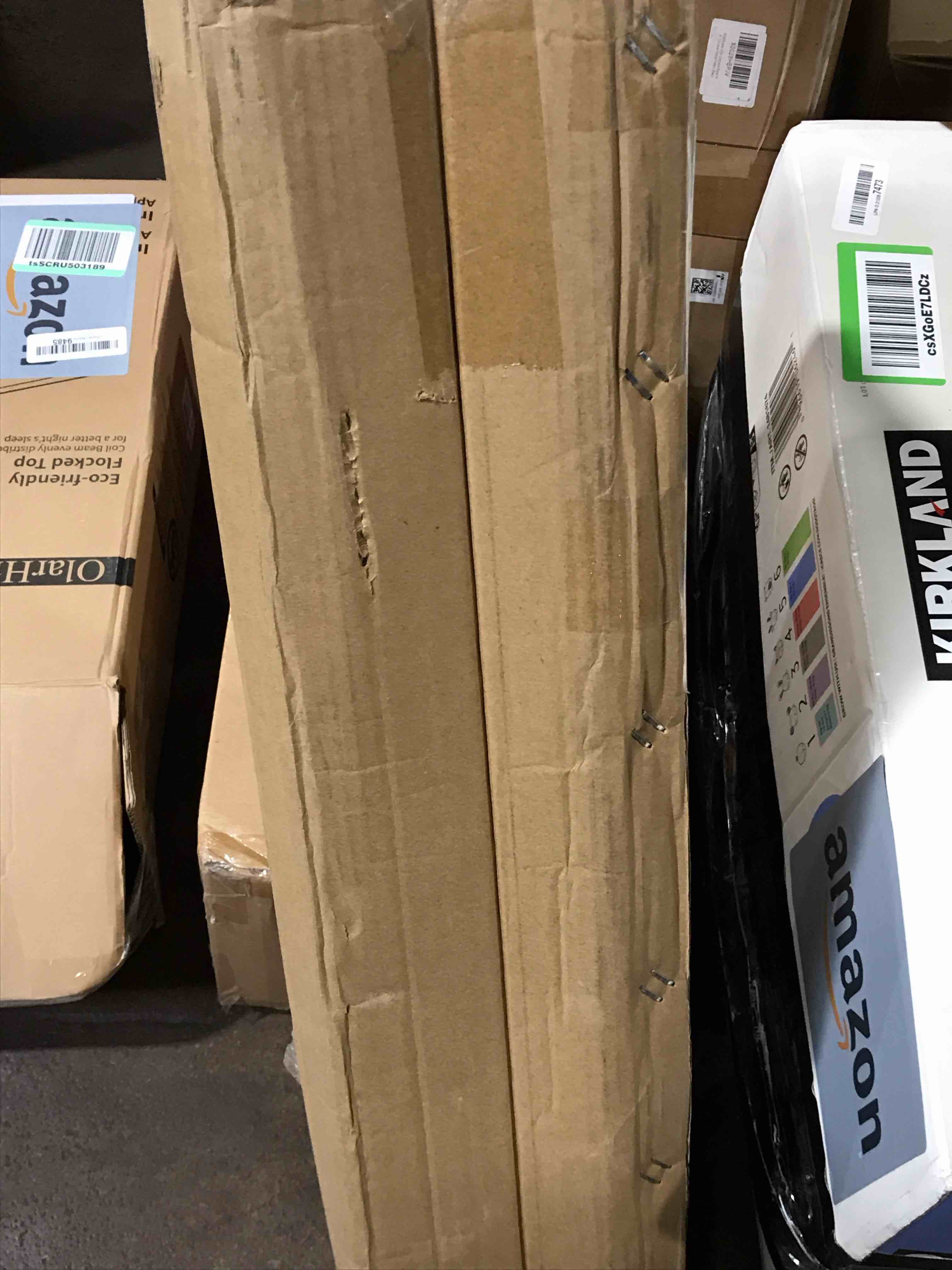 https://s3.amazonaws.com/lotting-images-prod/bidfta/TEA0096175_1727722260776.jpeg