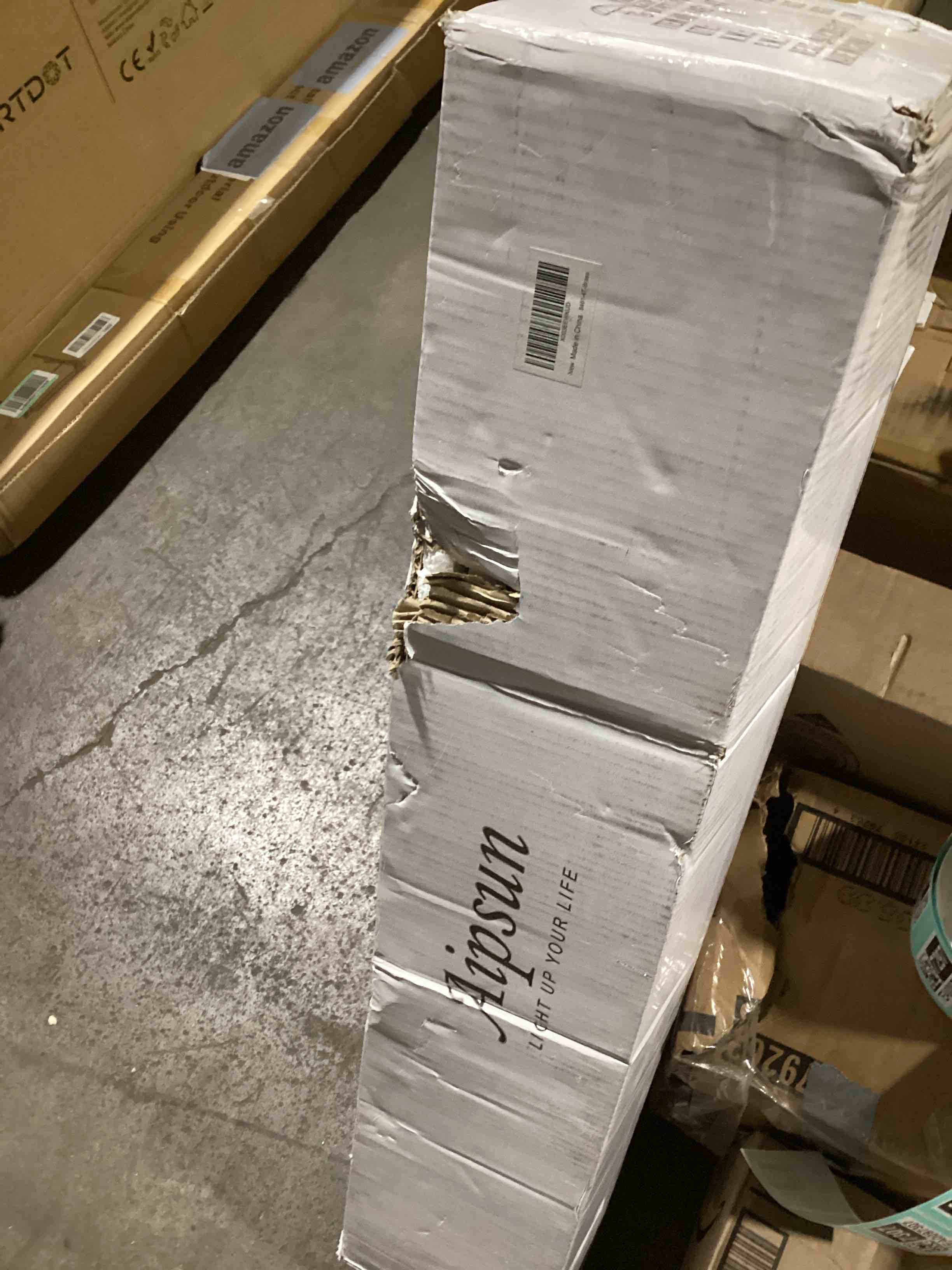 https://s3.amazonaws.com/lotting-images-prod/bidfta/TEA0097321_1726852367163.jpeg