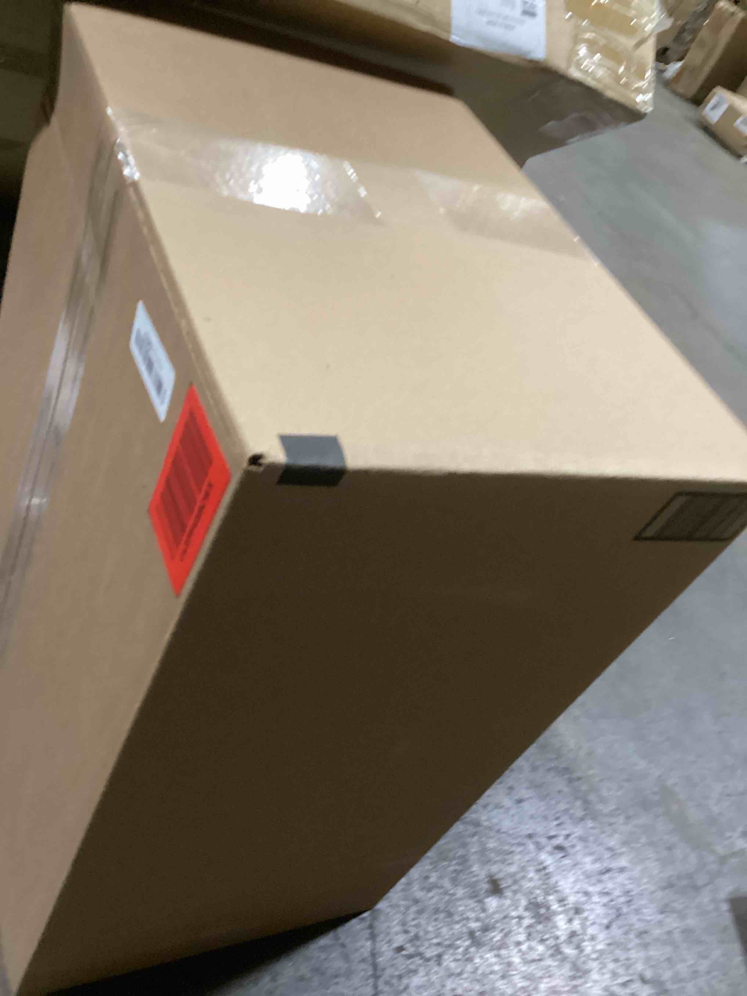 https://s3.amazonaws.com/lotting-images-prod/bidfta/TEA0098289_1728661908746.jpeg