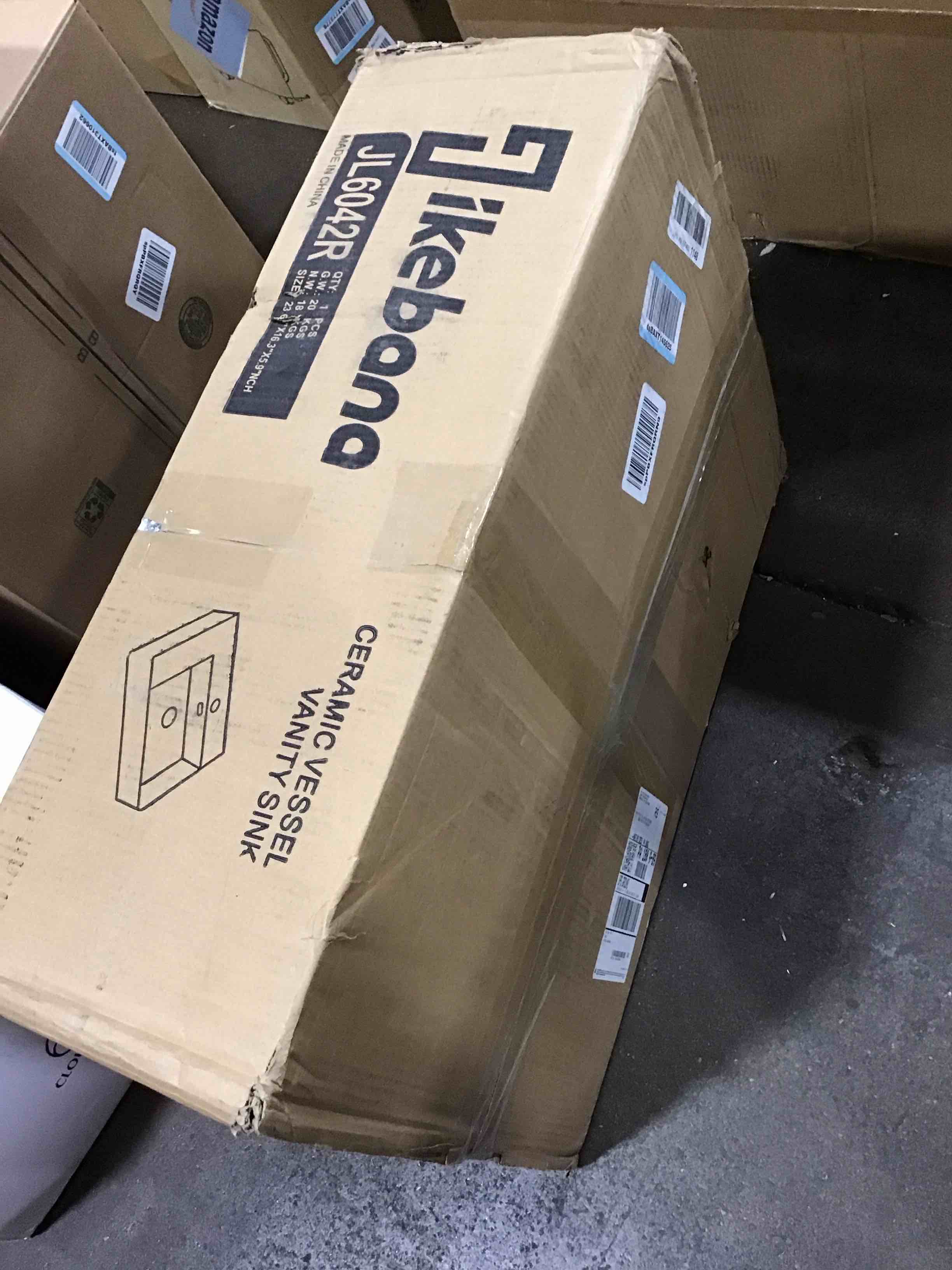 https://s3.amazonaws.com/lotting-images-prod/bidfta/TEA0098314_1727811885815.jpeg