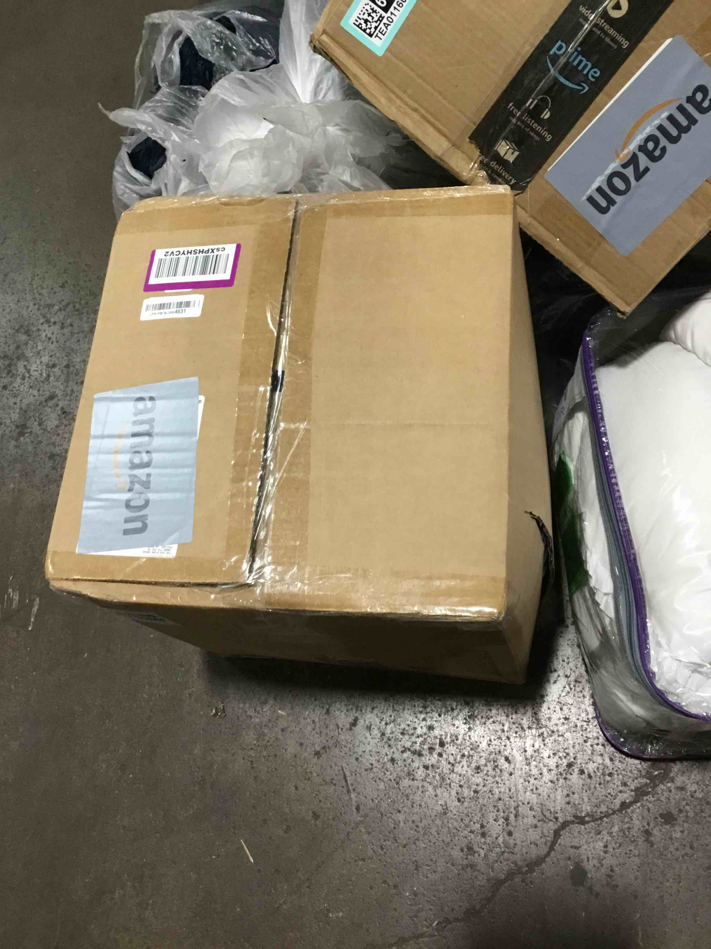 https://s3.amazonaws.com/lotting-images-prod/bidfta/TEA0099399_1727381087560.jpeg