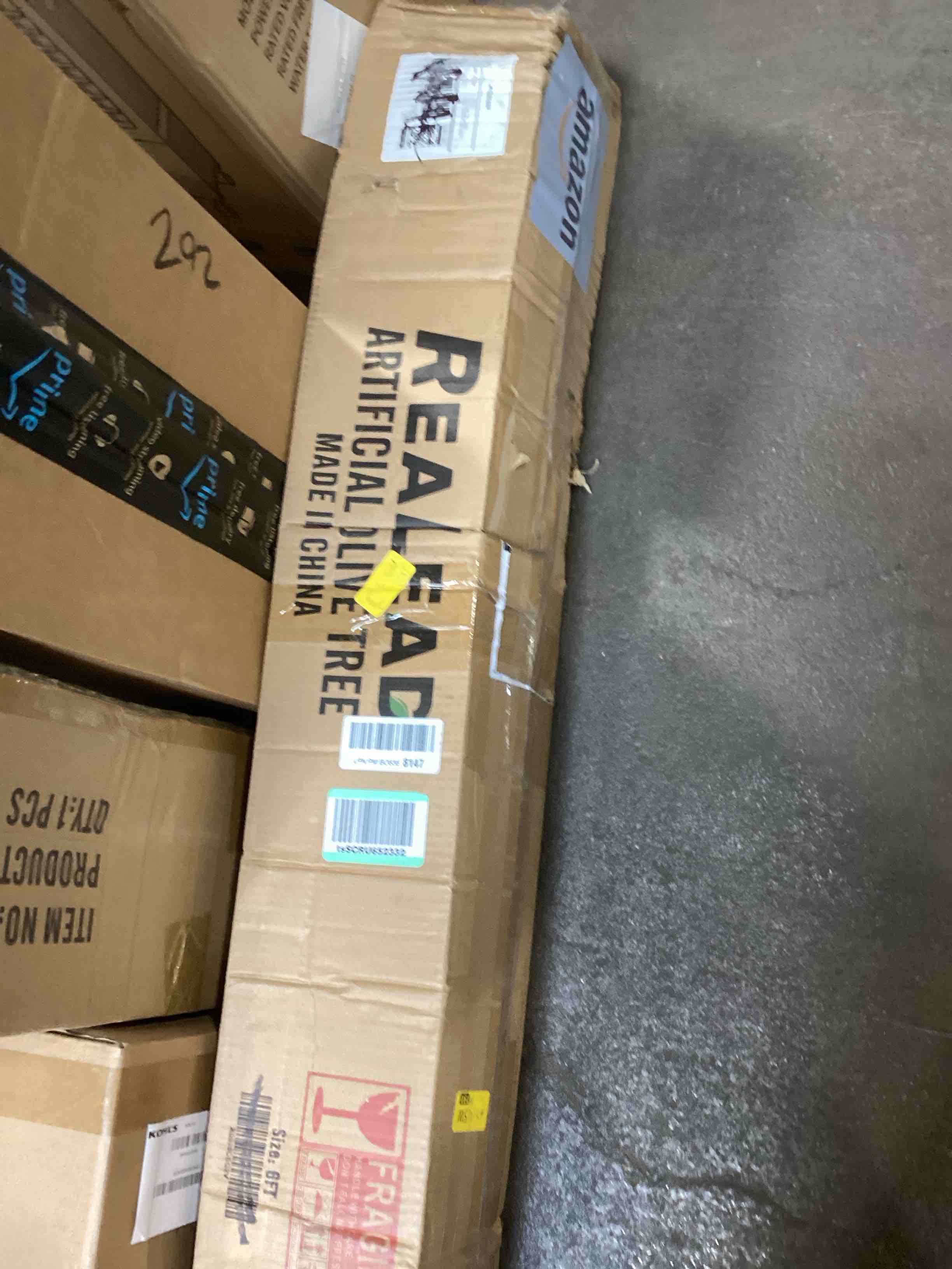 https://s3.amazonaws.com/lotting-images-prod/bidfta/TEA0099937_1726149521545.jpeg