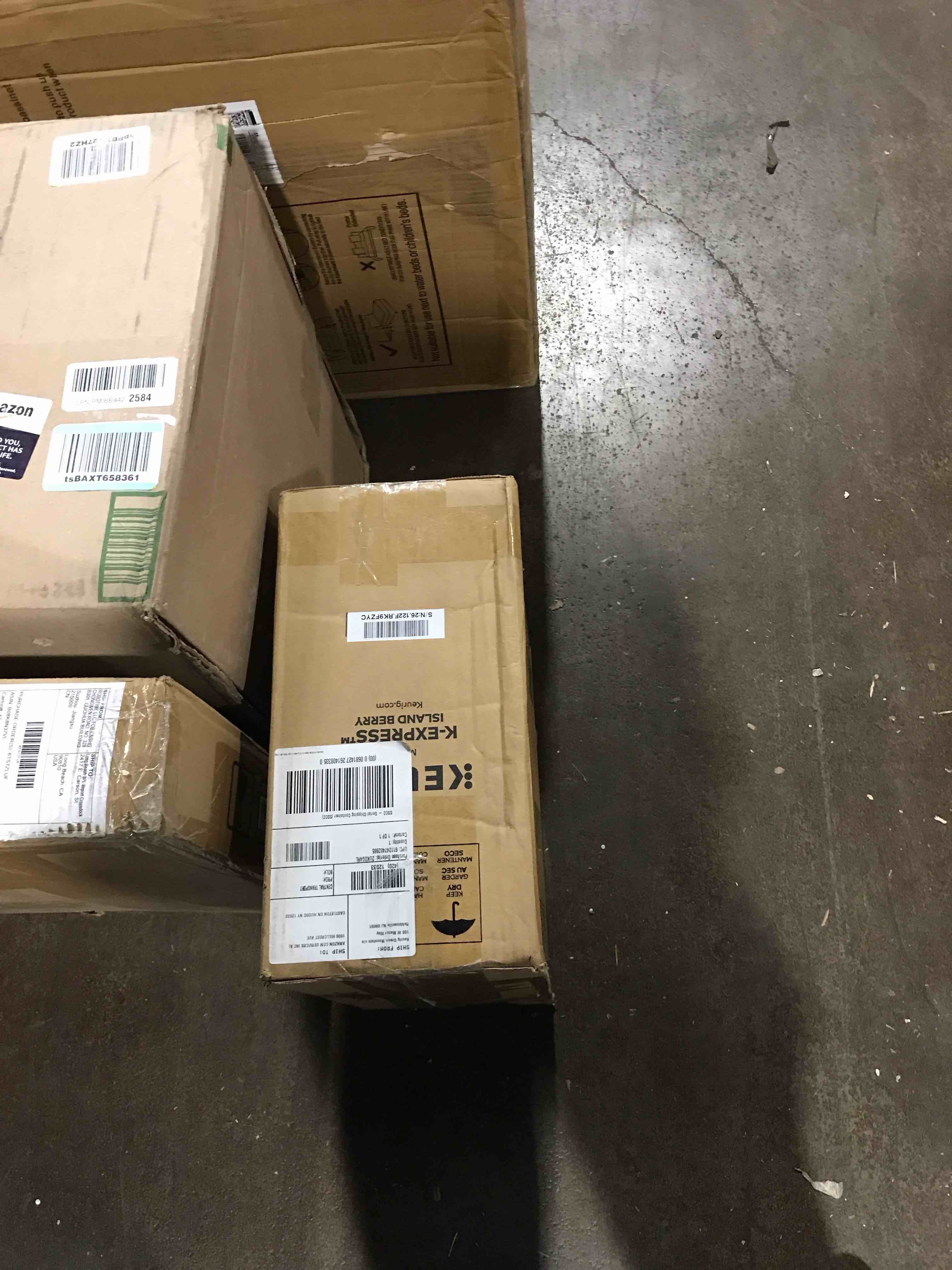 https://s3.amazonaws.com/lotting-images-prod/bidfta/TEA0100541_1727377247311.jpeg