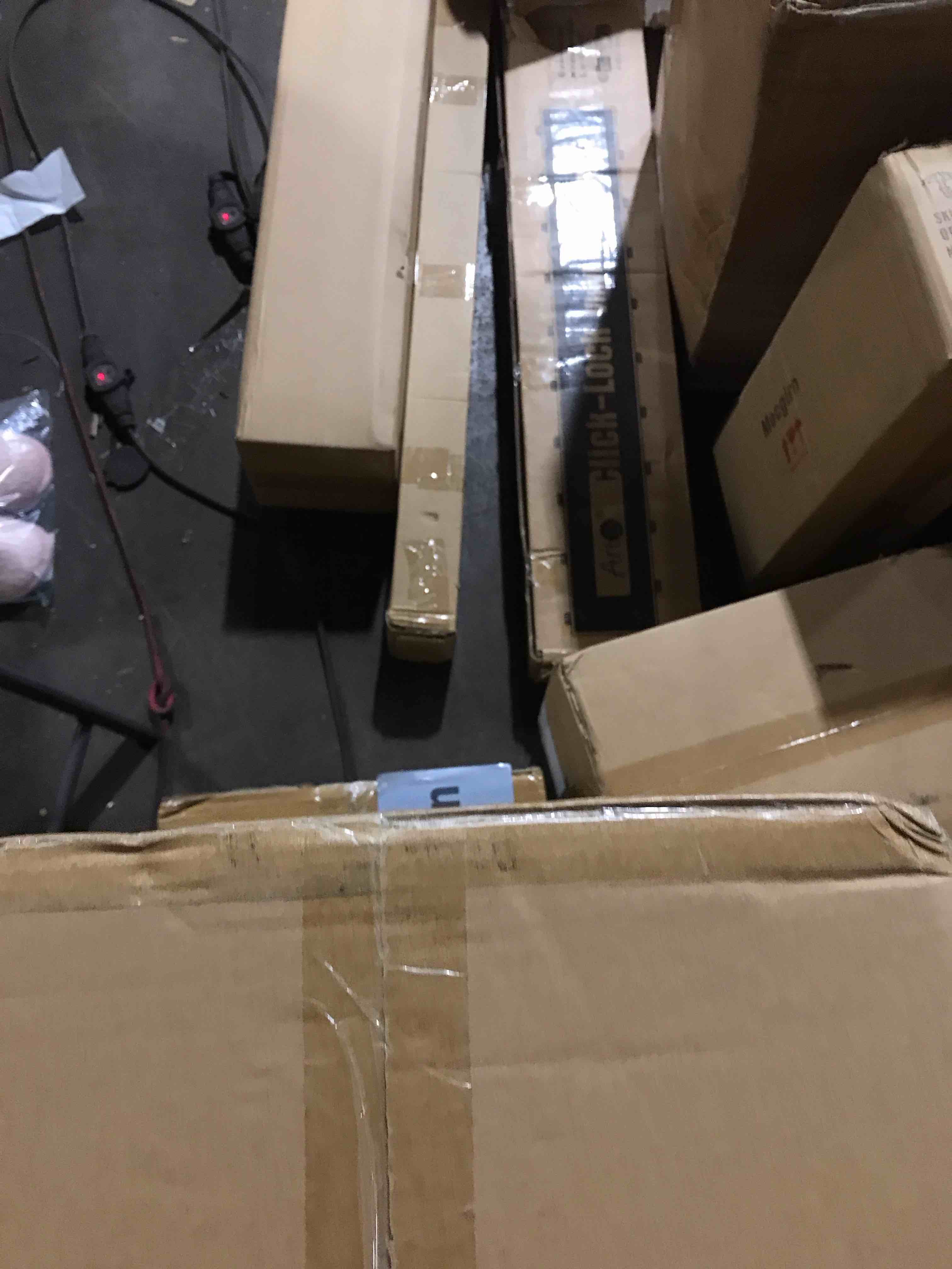 https://s3.amazonaws.com/lotting-images-prod/bidfta/TEA0101071_1726856548074.jpeg
