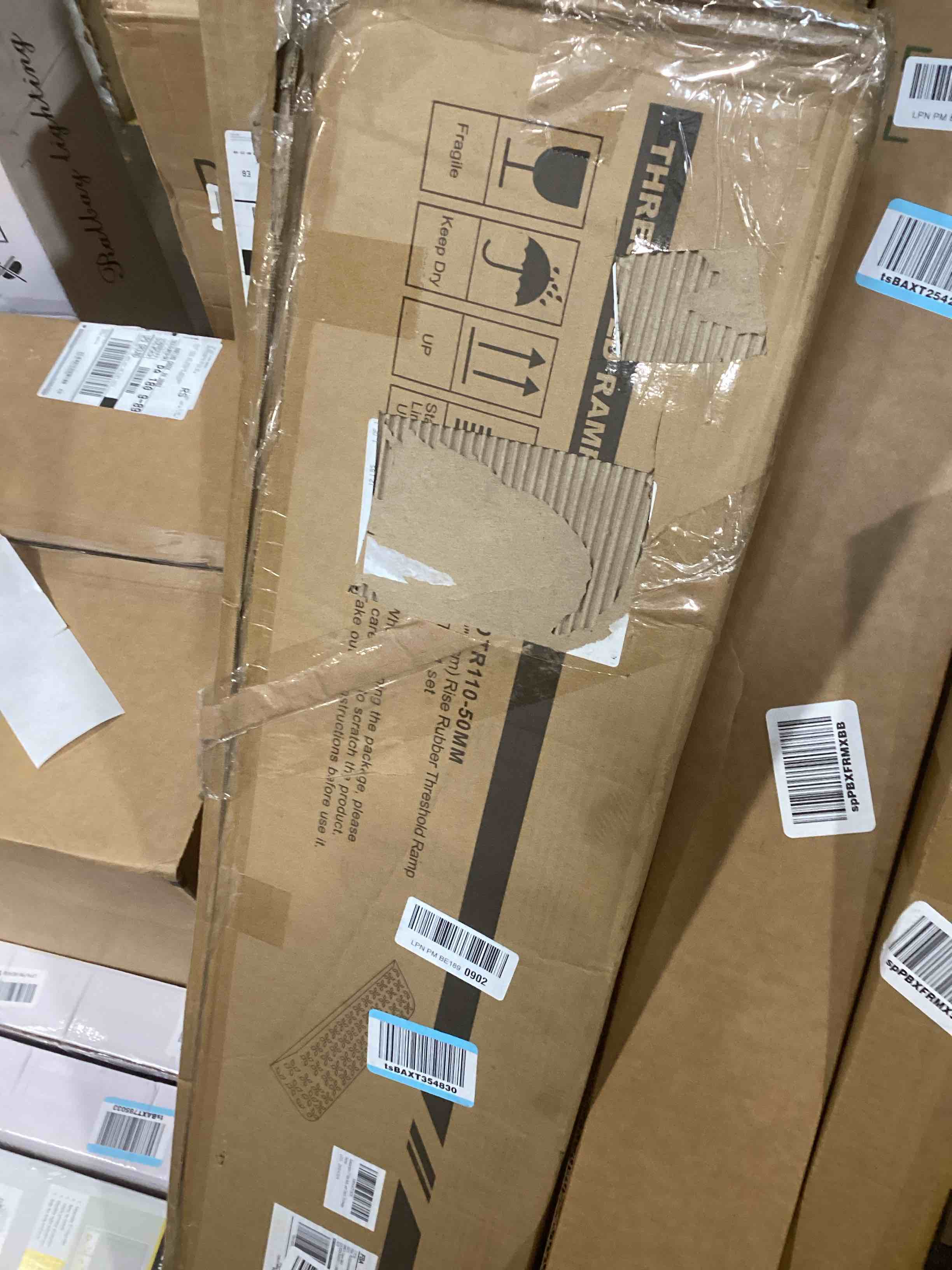 https://s3.amazonaws.com/lotting-images-prod/bidfta/TEA0106439_1728566628756.jpeg