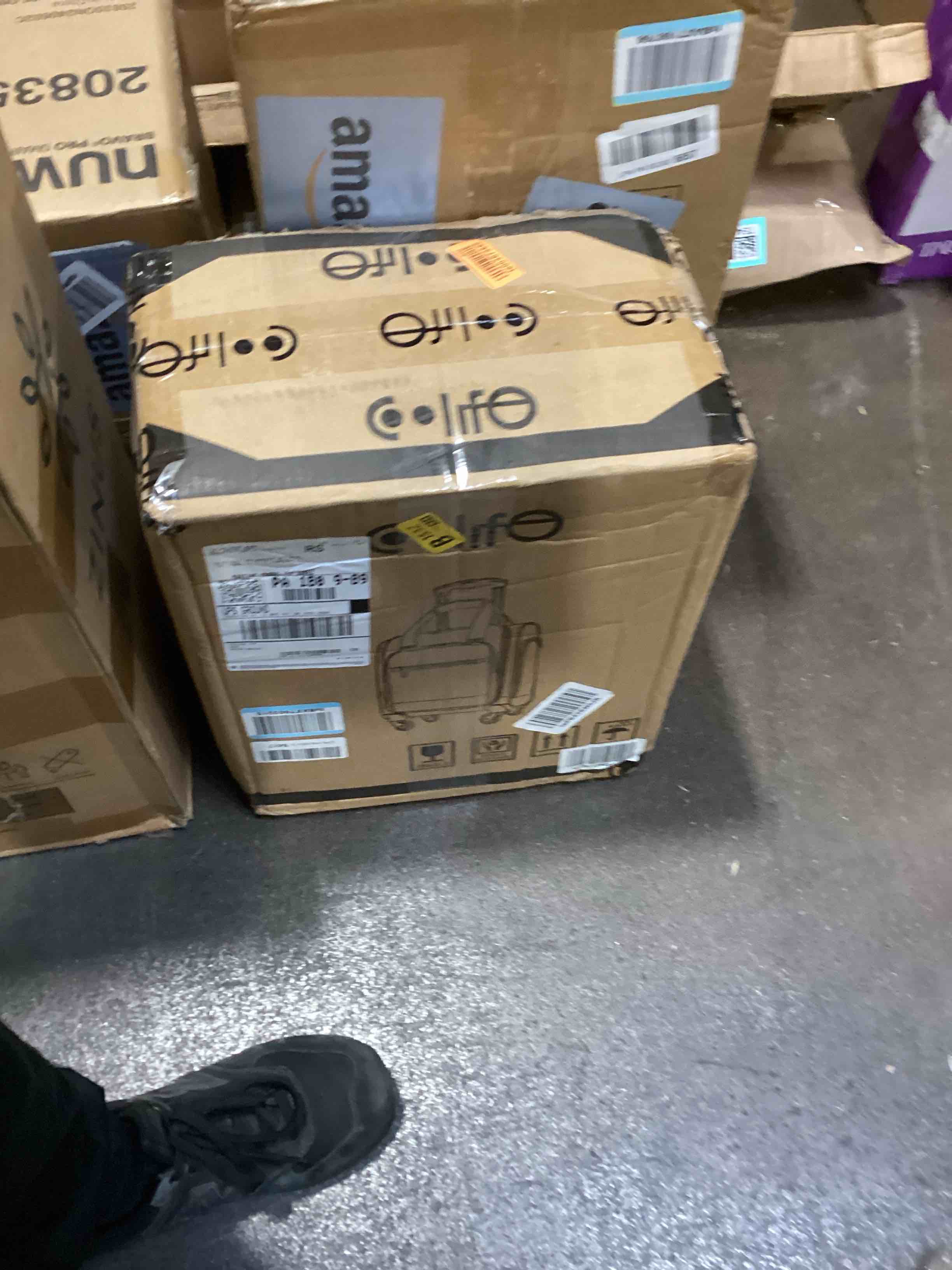 https://s3.amazonaws.com/lotting-images-prod/bidfta/TEA0106929_1728394779989.jpeg