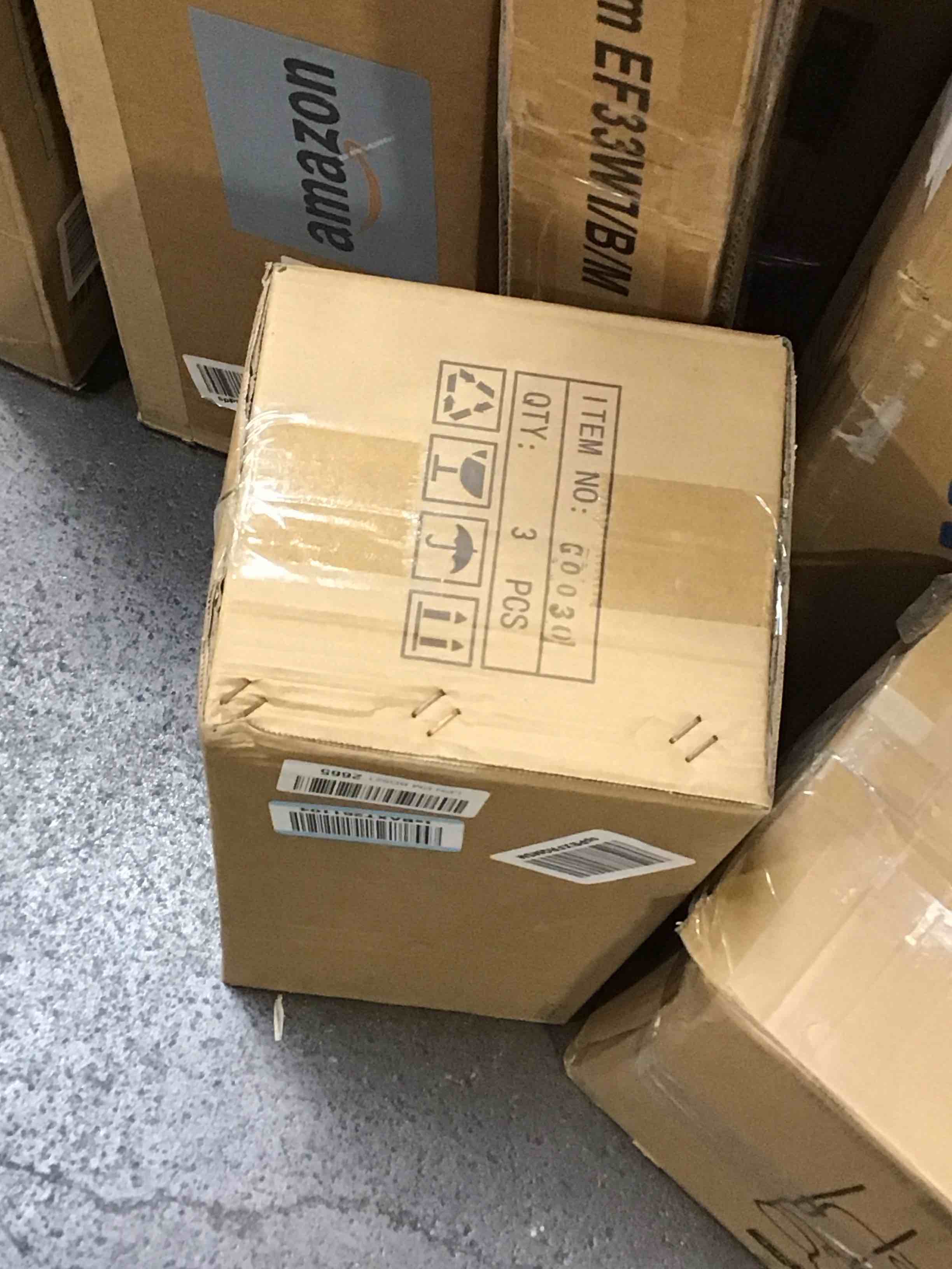 https://s3.amazonaws.com/lotting-images-prod/bidfta/TEA0107968_1727893568278.jpeg
