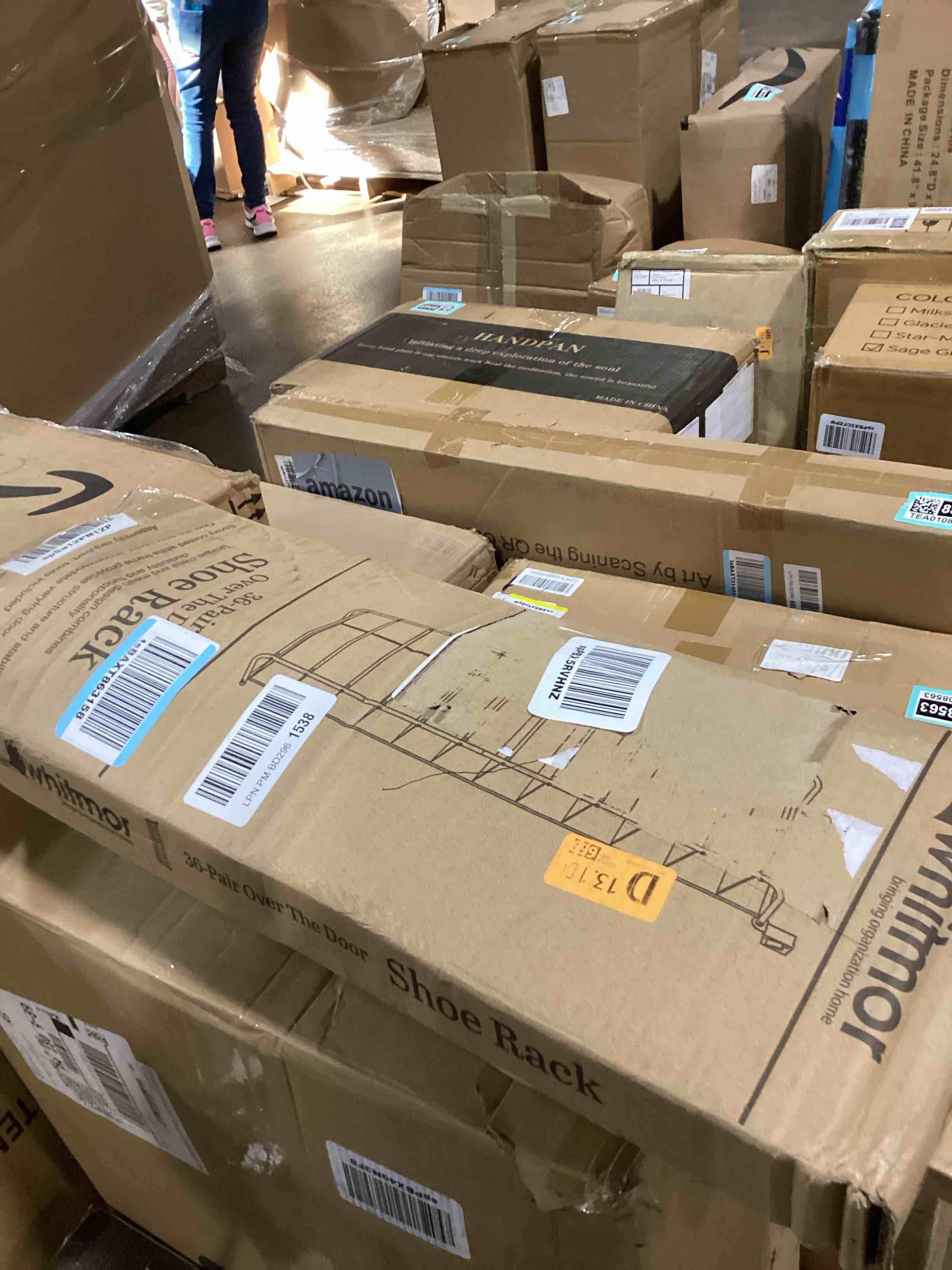 https://s3.amazonaws.com/lotting-images-prod/bidfta/TEA0108552_1728328821142.jpeg