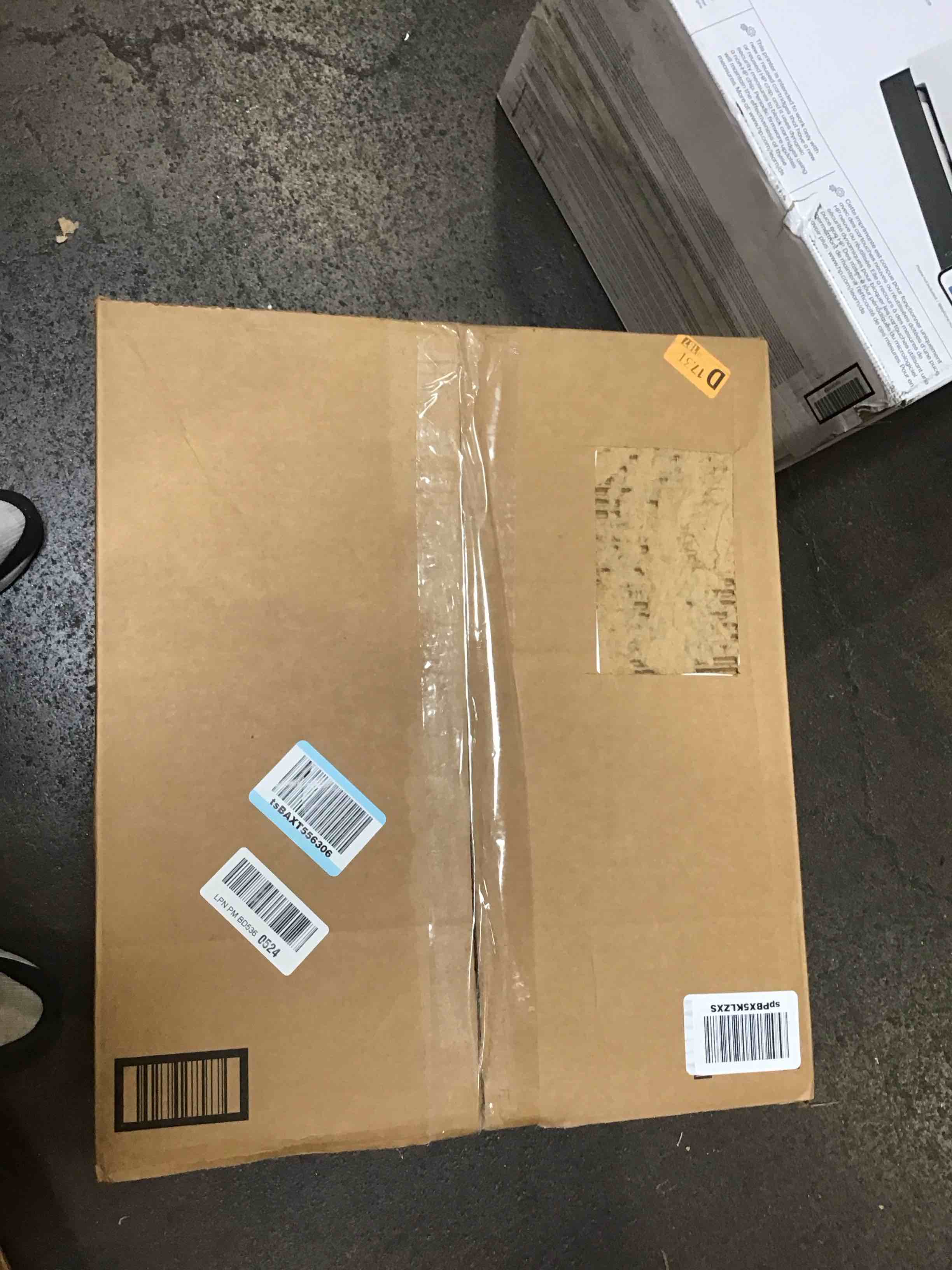 https://s3.amazonaws.com/lotting-images-prod/bidfta/TEA0109188_1728056204033.jpeg