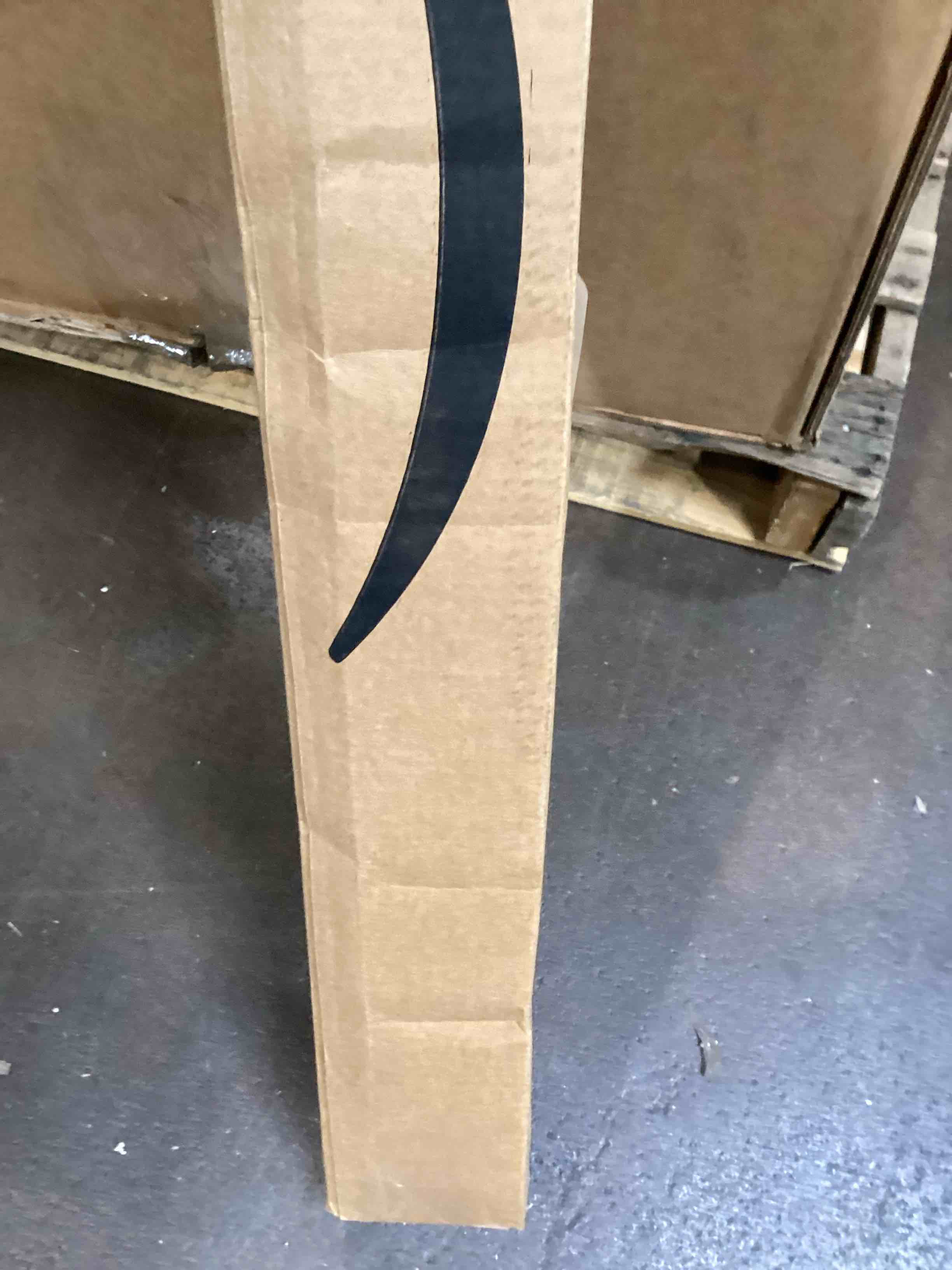 https://s3.amazonaws.com/lotting-images-prod/bidfta/TEA0116169_1727362949036.jpeg