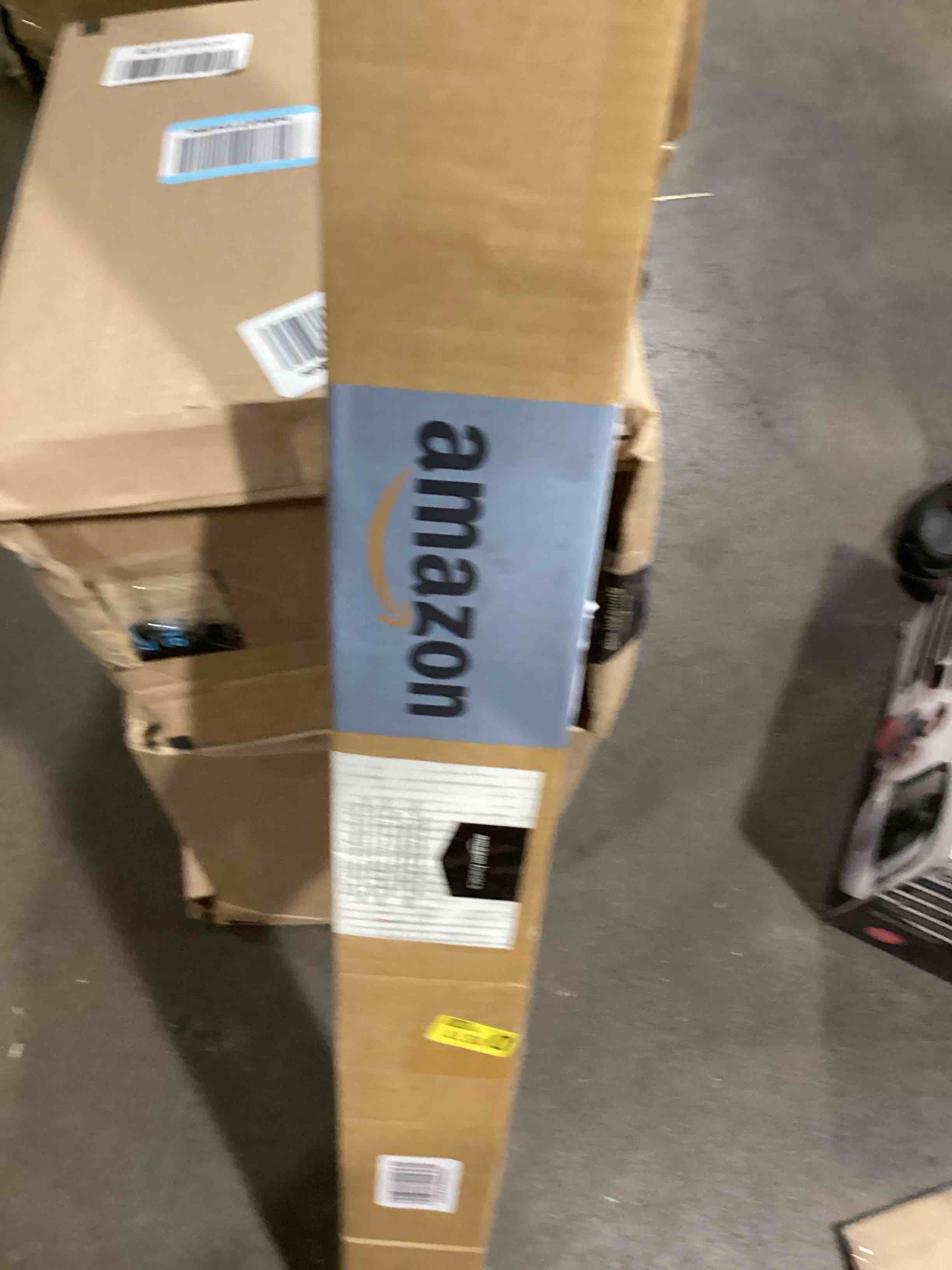 https://s3.amazonaws.com/lotting-images-prod/bidfta/TEA0116523_1727192307400.jpeg