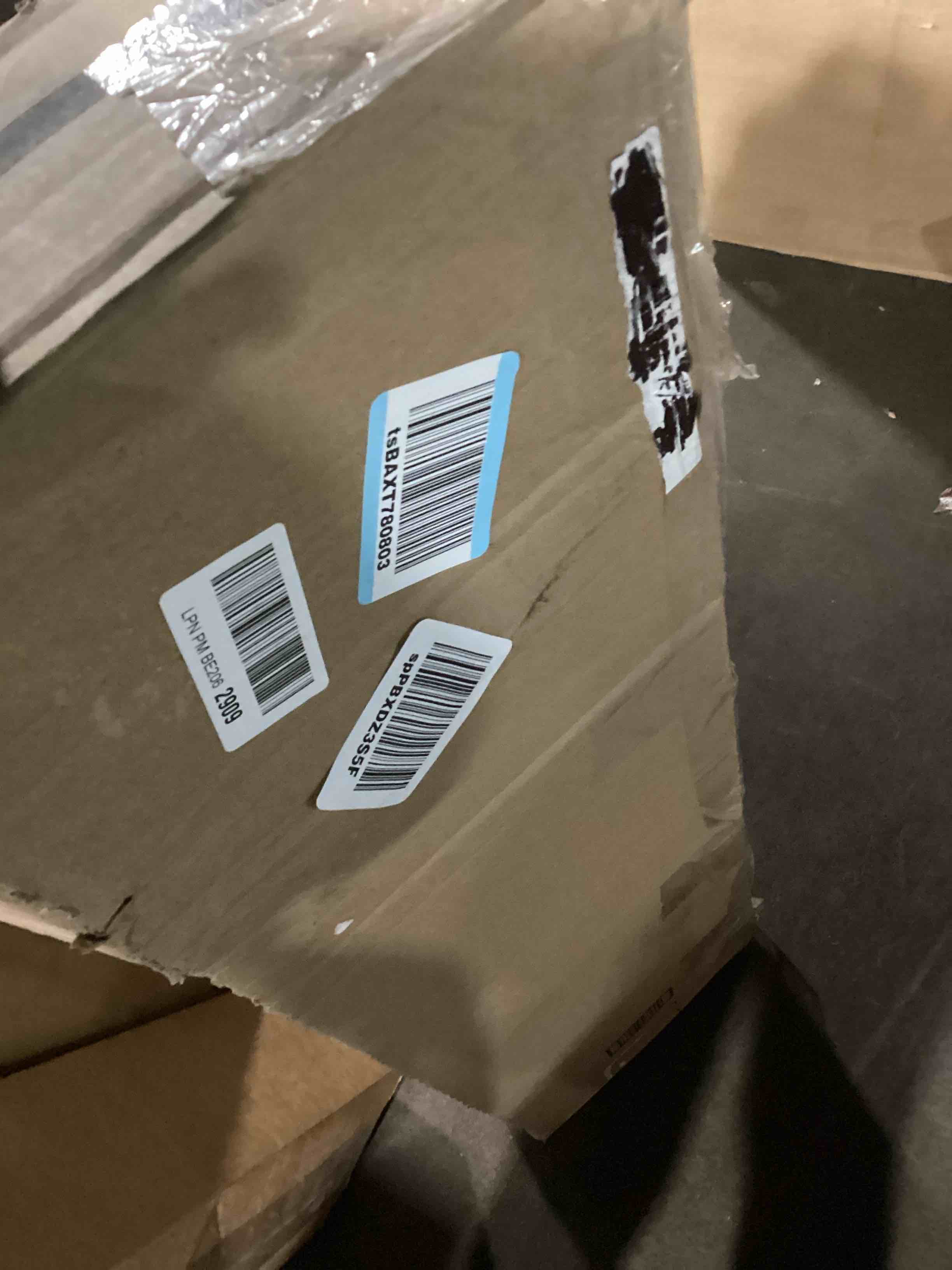 https://s3.amazonaws.com/lotting-images-prod/bidfta/TEA0117406_1726603116199.jpeg