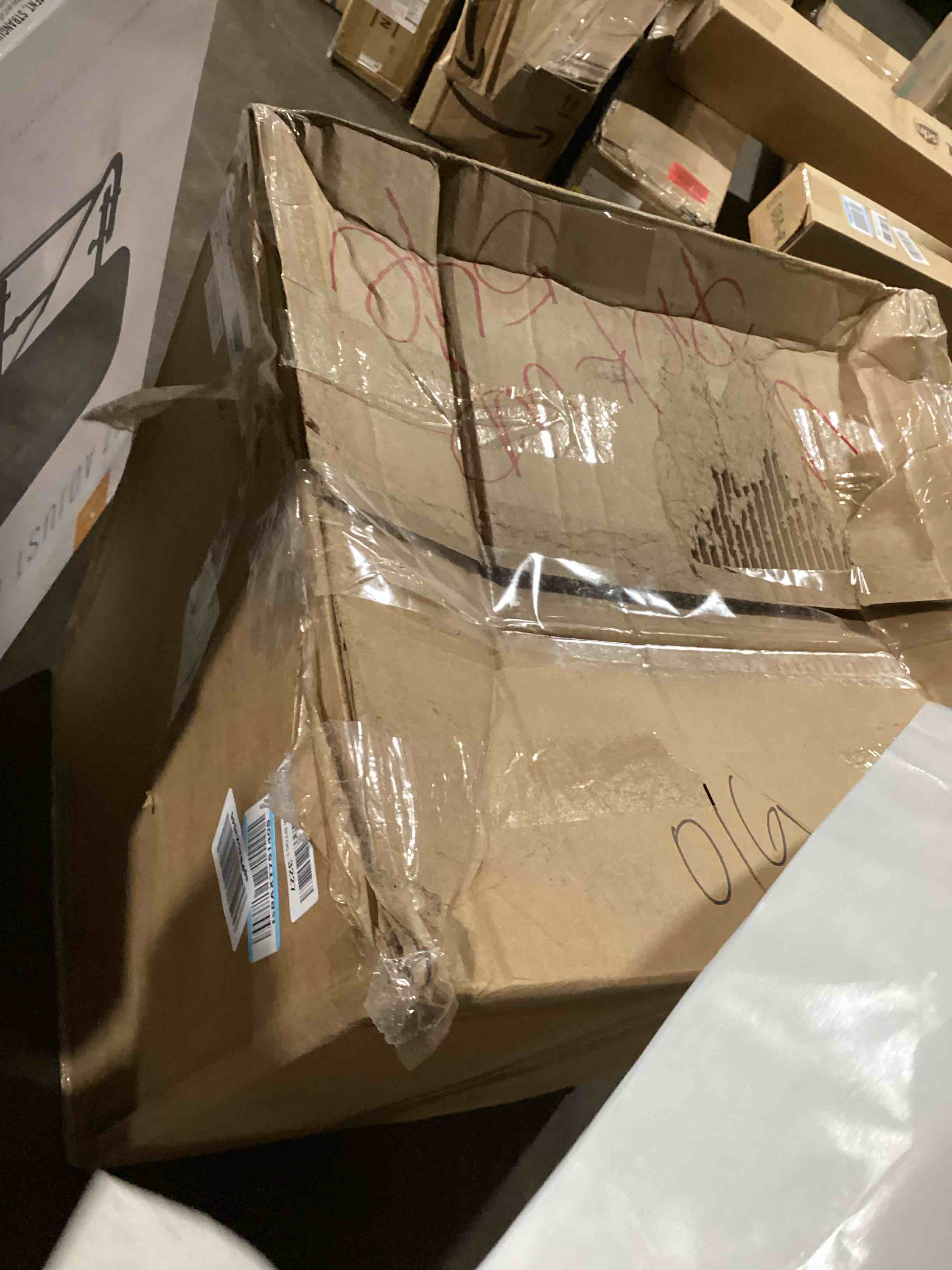 https://s3.amazonaws.com/lotting-images-prod/bidfta/TEA0117410_1726602636445.jpeg