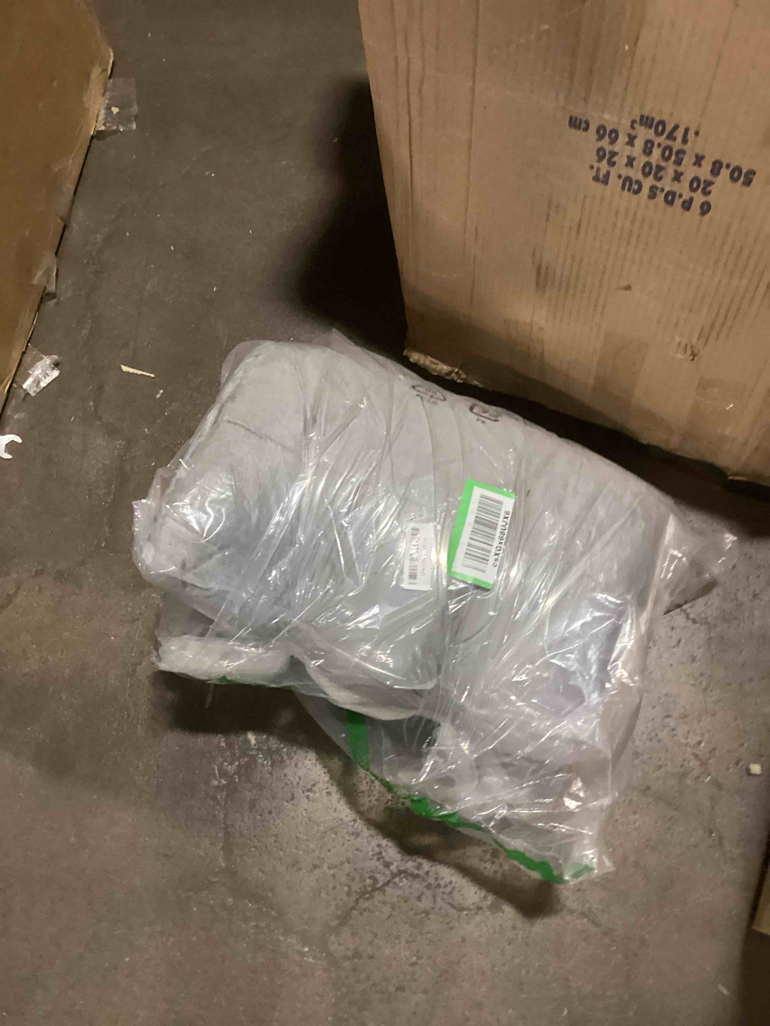 Amazon Basics UltraSoft Micromink Sherpa Comforter 3Piece Bedding Set