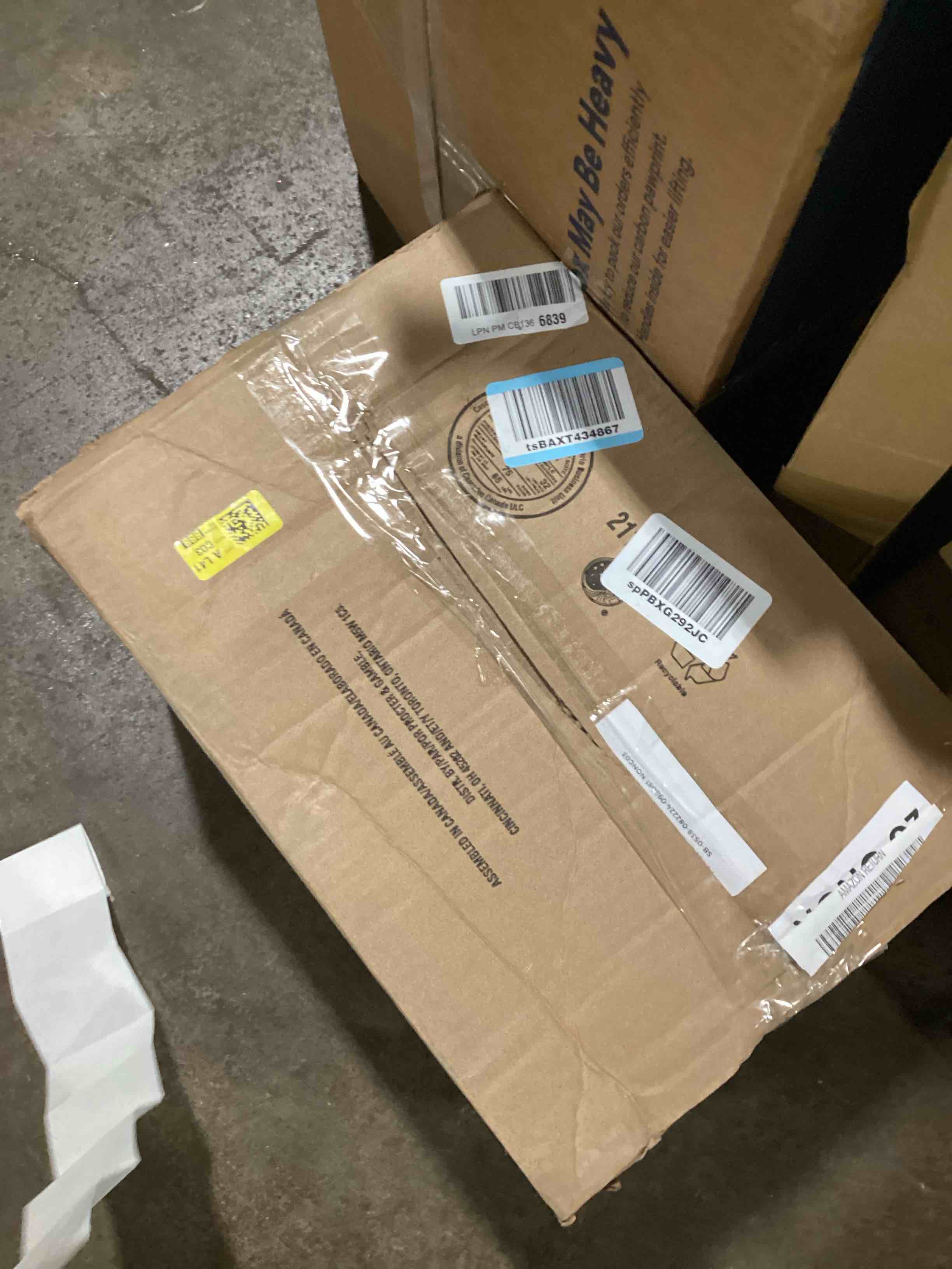 https://s3.amazonaws.com/lotting-images-prod/bidfta/TEA0119232_1727270985865.jpeg