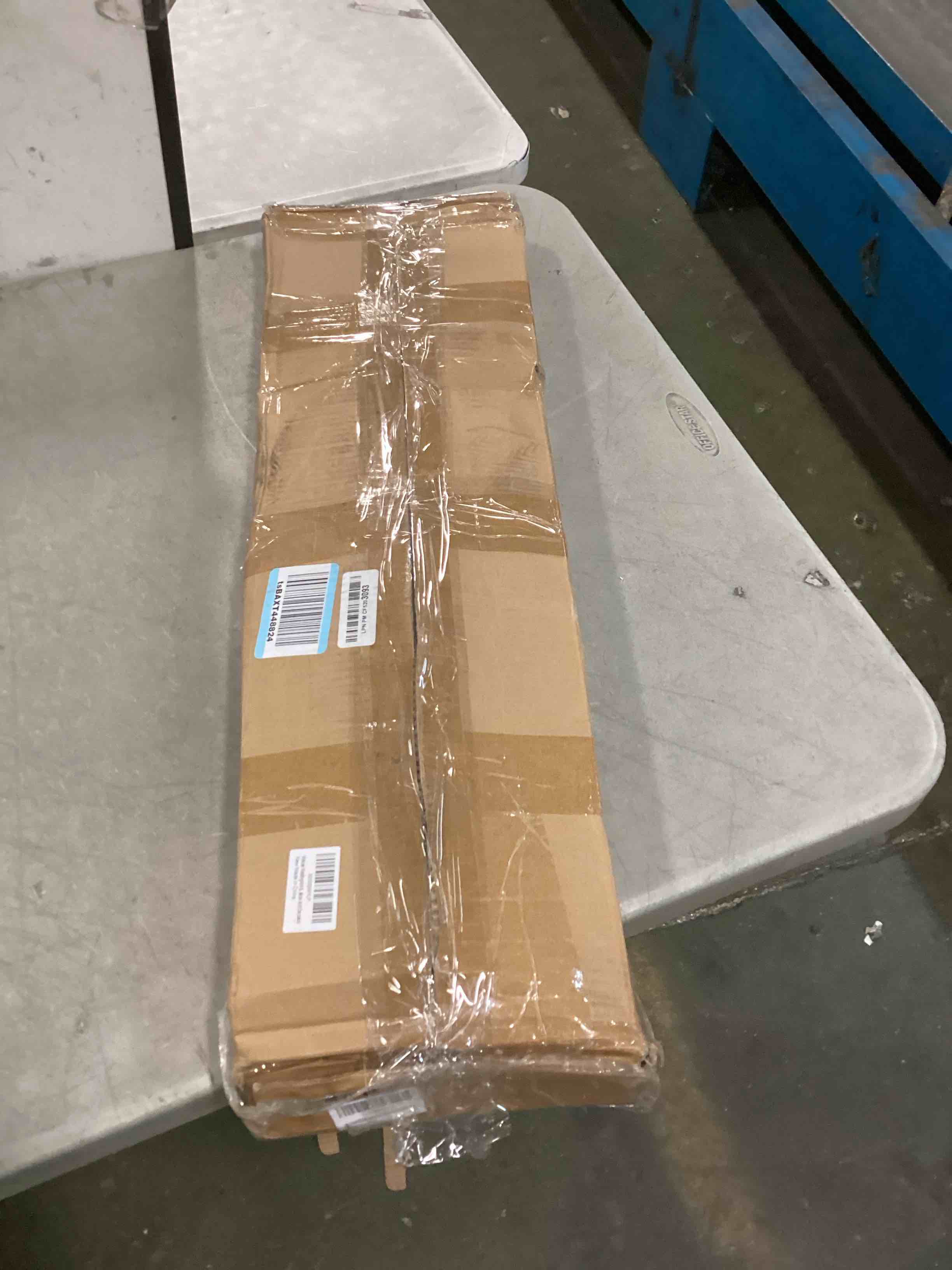 https://s3.amazonaws.com/lotting-images-prod/bidfta/TEA0121999_1723180195848.jpeg