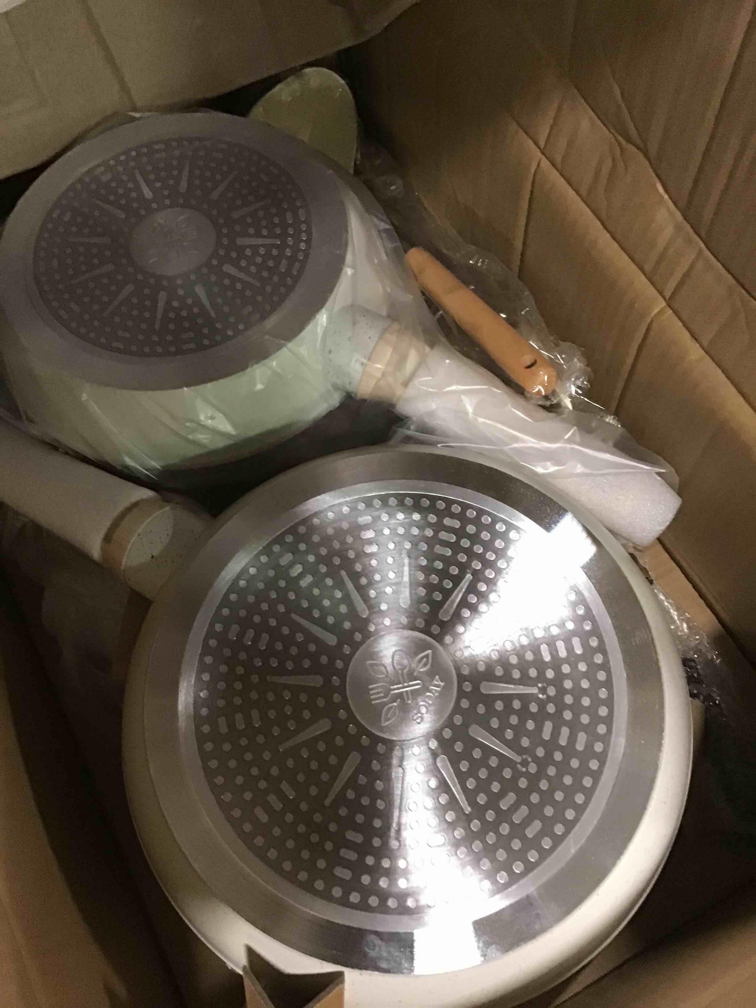 https://s3.amazonaws.com/lotting-images-prod/bidfta/TEA0122611_1723745869456.jpeg