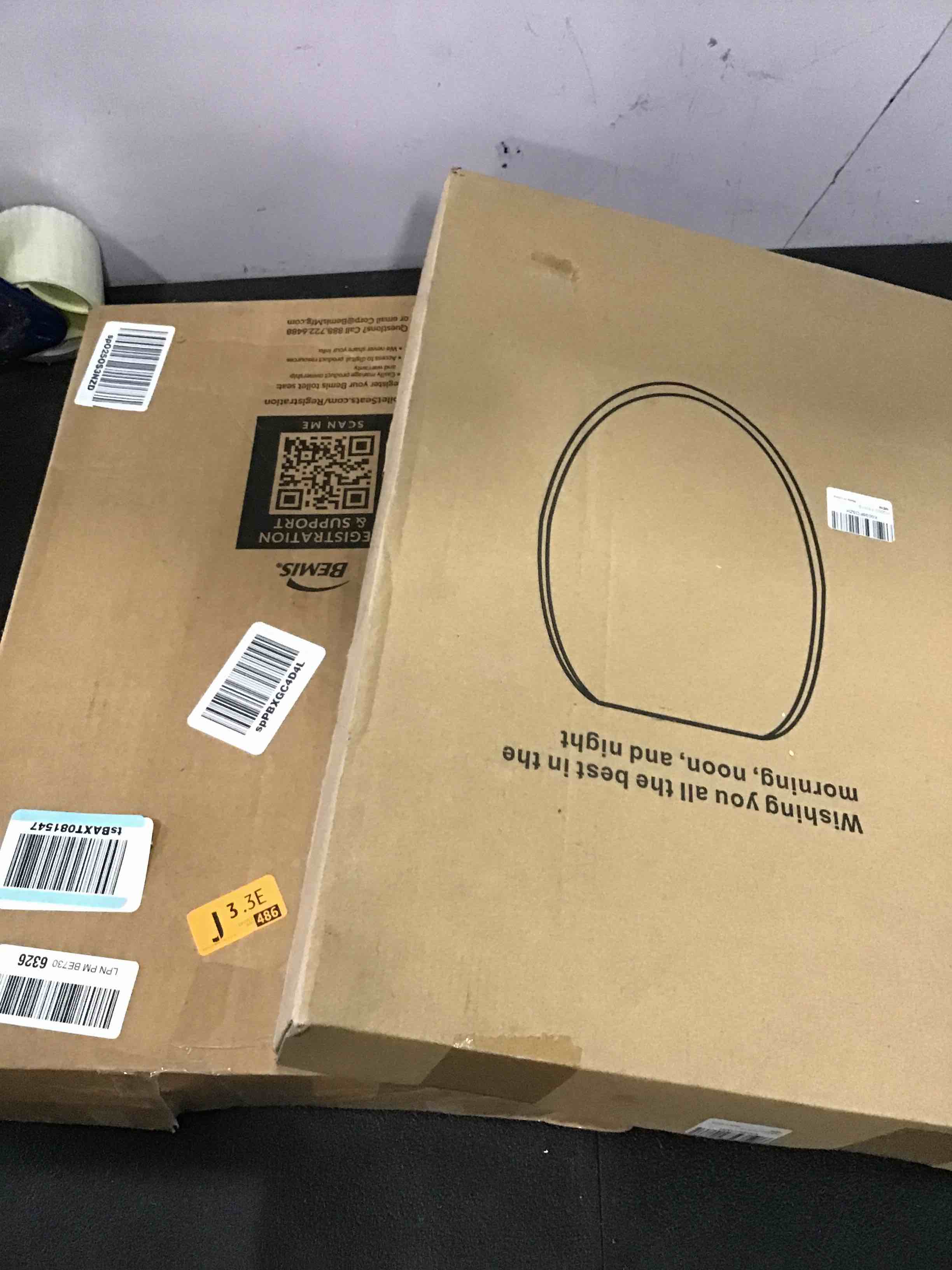 https://s3.amazonaws.com/lotting-images-prod/bidfta/TEA0123601_1723232092474.jpeg