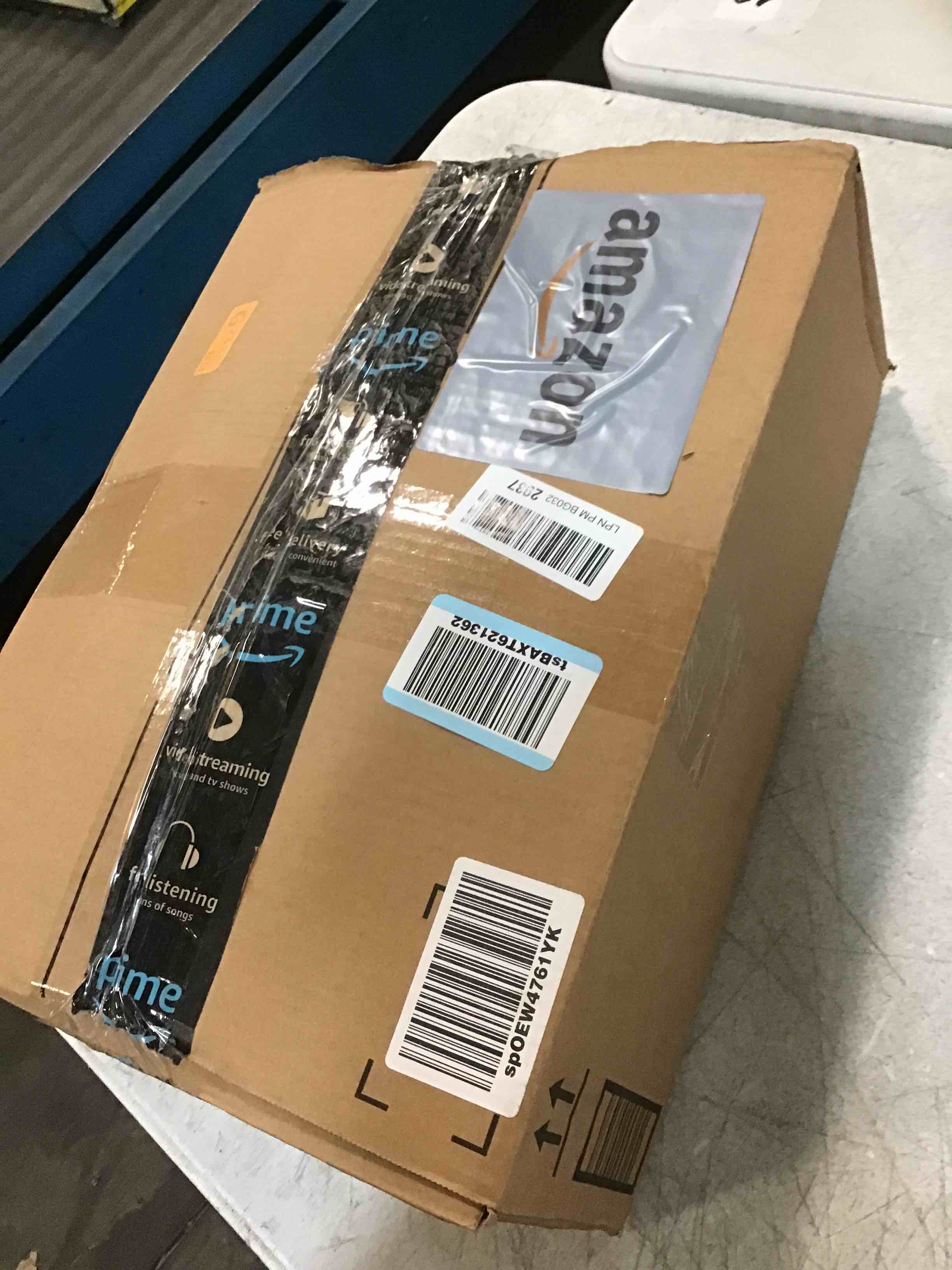 https://s3.amazonaws.com/lotting-images-prod/bidfta/TEA0124600_1723815443656.jpeg