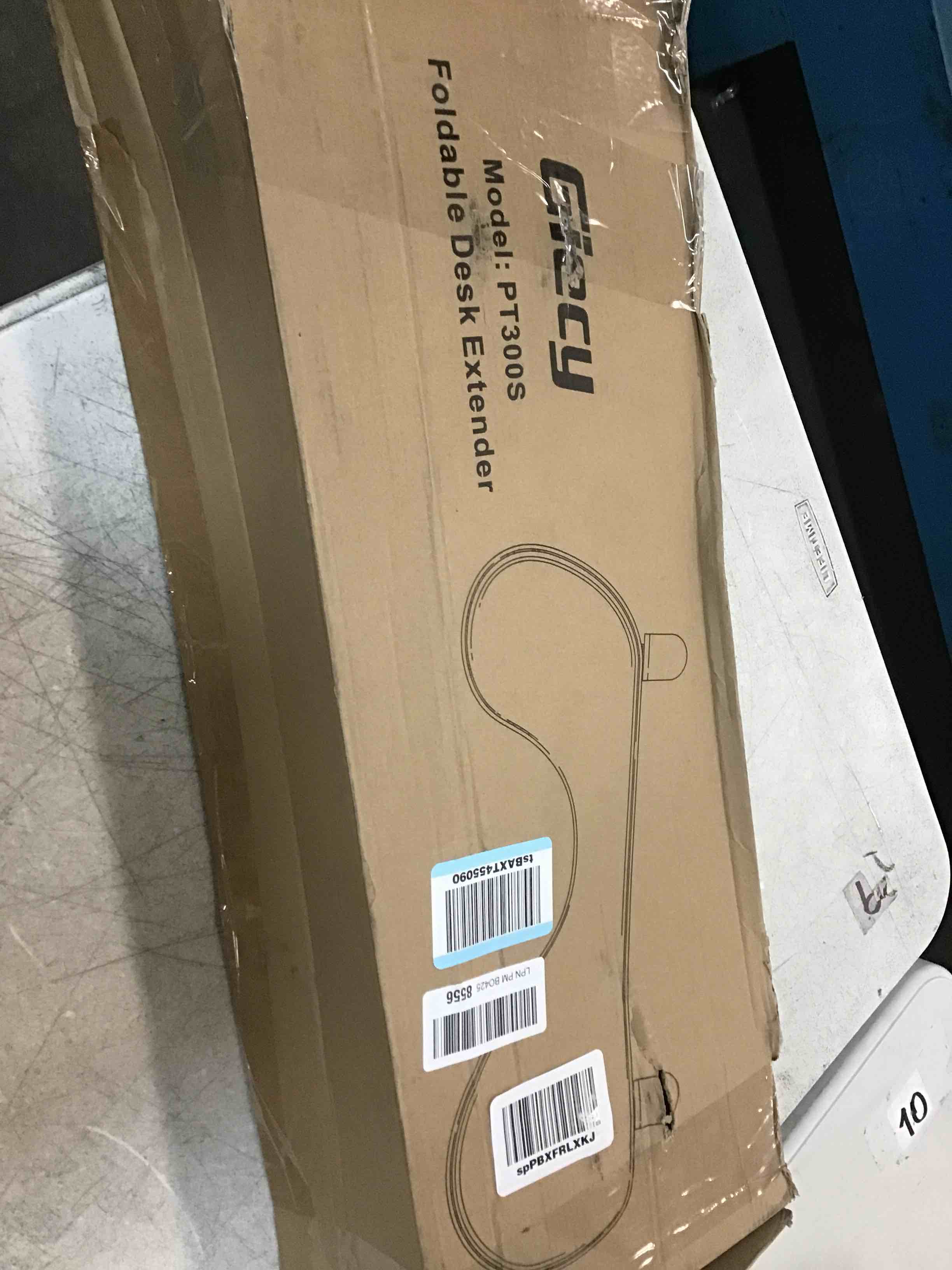 https://s3.amazonaws.com/lotting-images-prod/bidfta/TEA0124661_1723810516329.jpeg