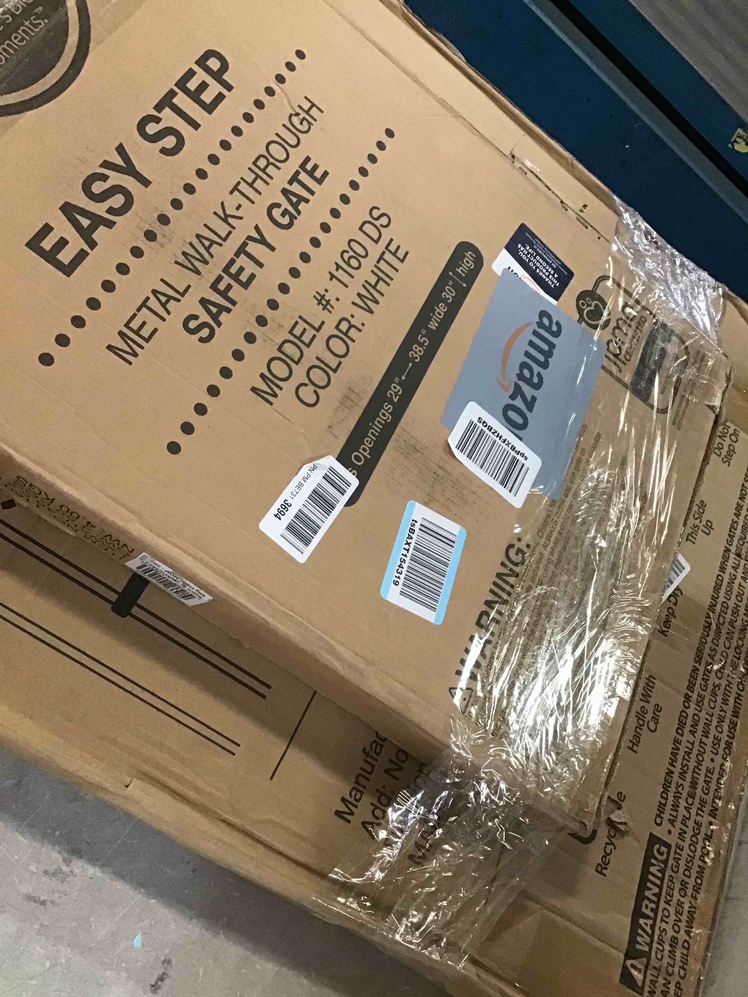 https://s3.amazonaws.com/lotting-images-prod/bidfta/TEA0125403_1723485485640.jpeg