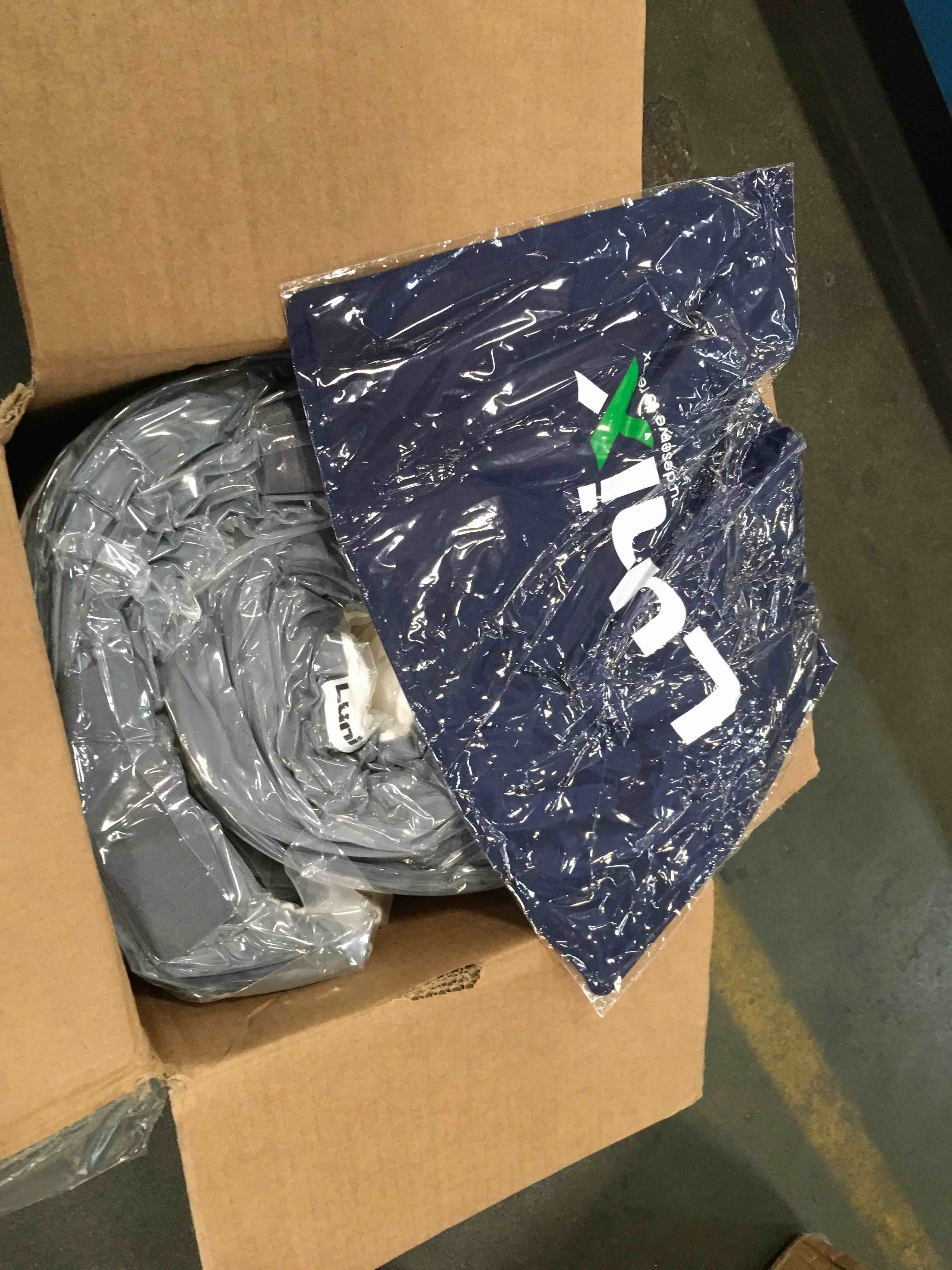 https://s3.amazonaws.com/lotting-images-prod/bidfta/TEA0126174_1724249993211.jpeg