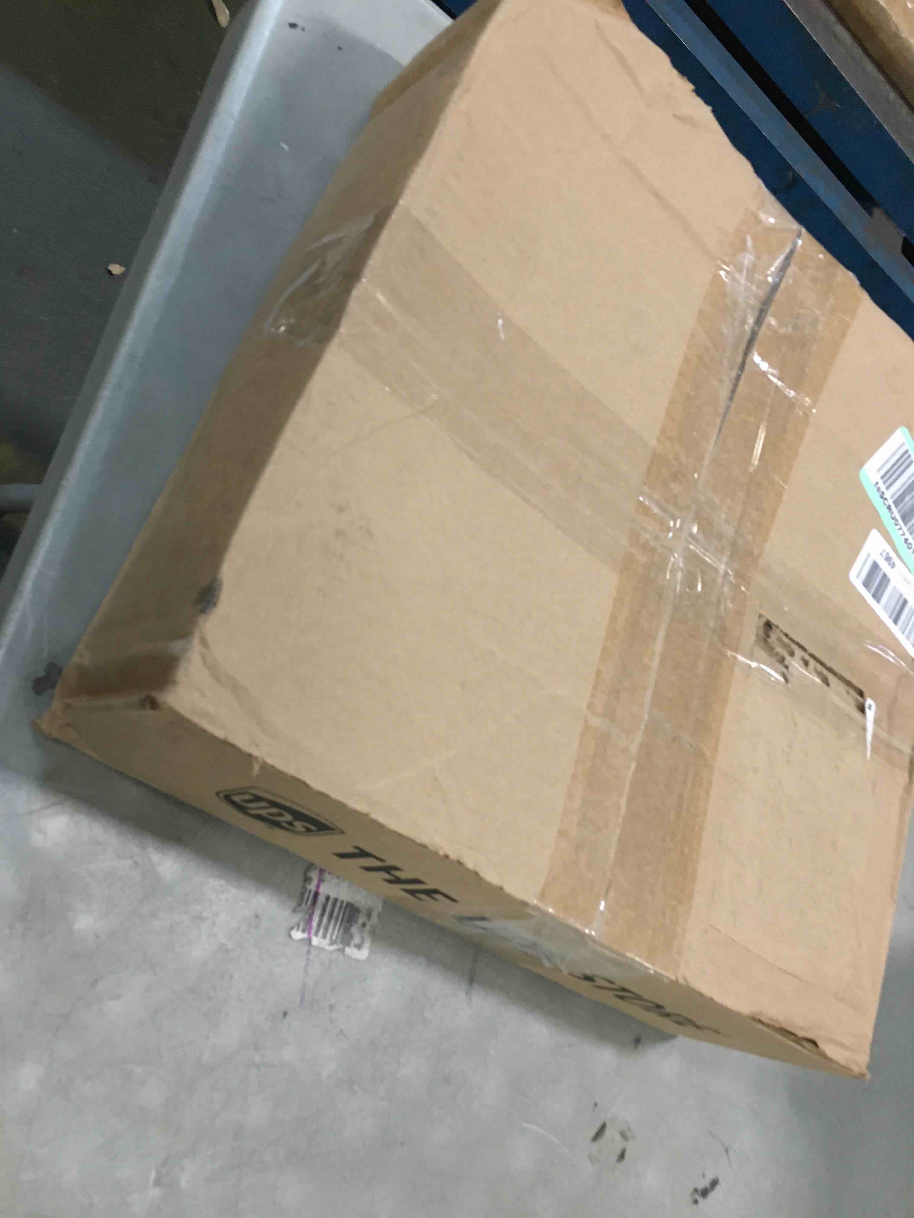 https://s3.amazonaws.com/lotting-images-prod/bidfta/TEA0126868_1723820743179.jpeg