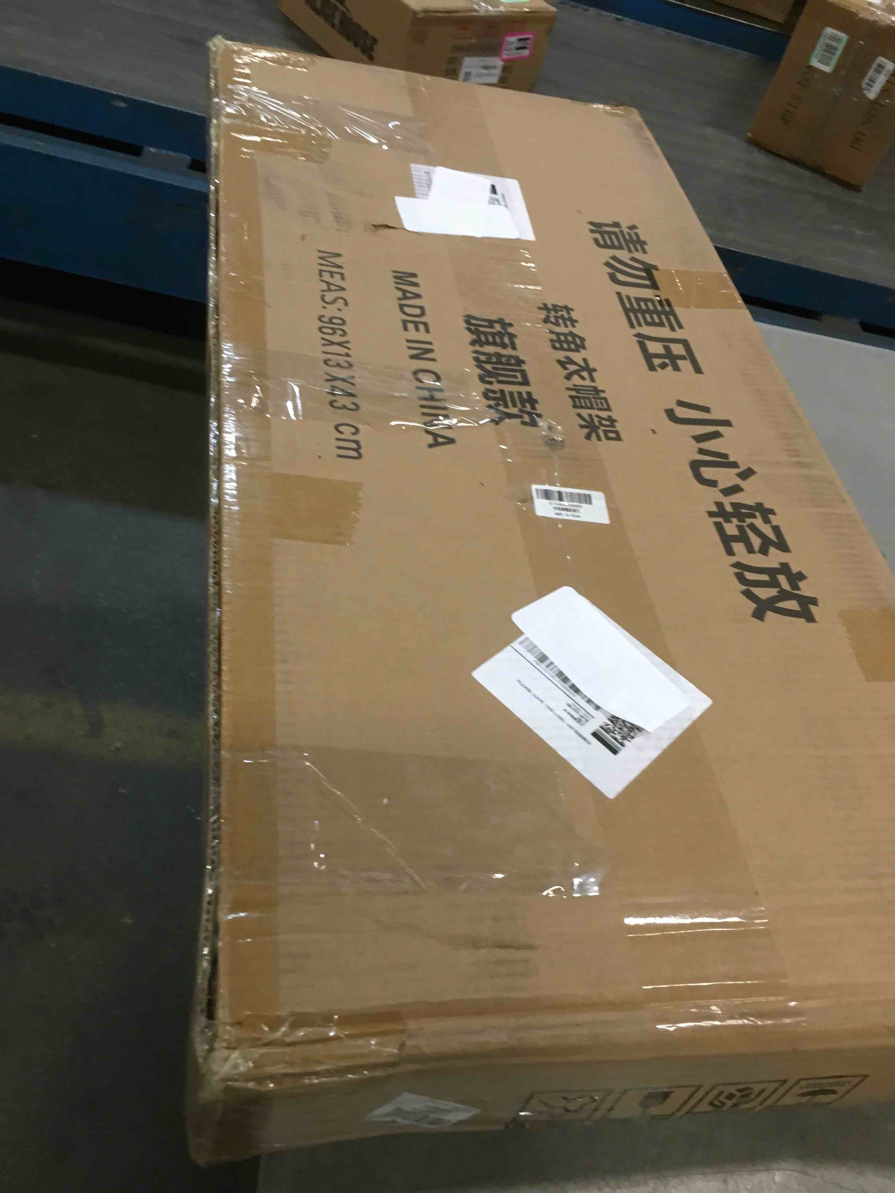 https://s3.amazonaws.com/lotting-images-prod/bidfta/TEA0126960_1723811142127.jpeg