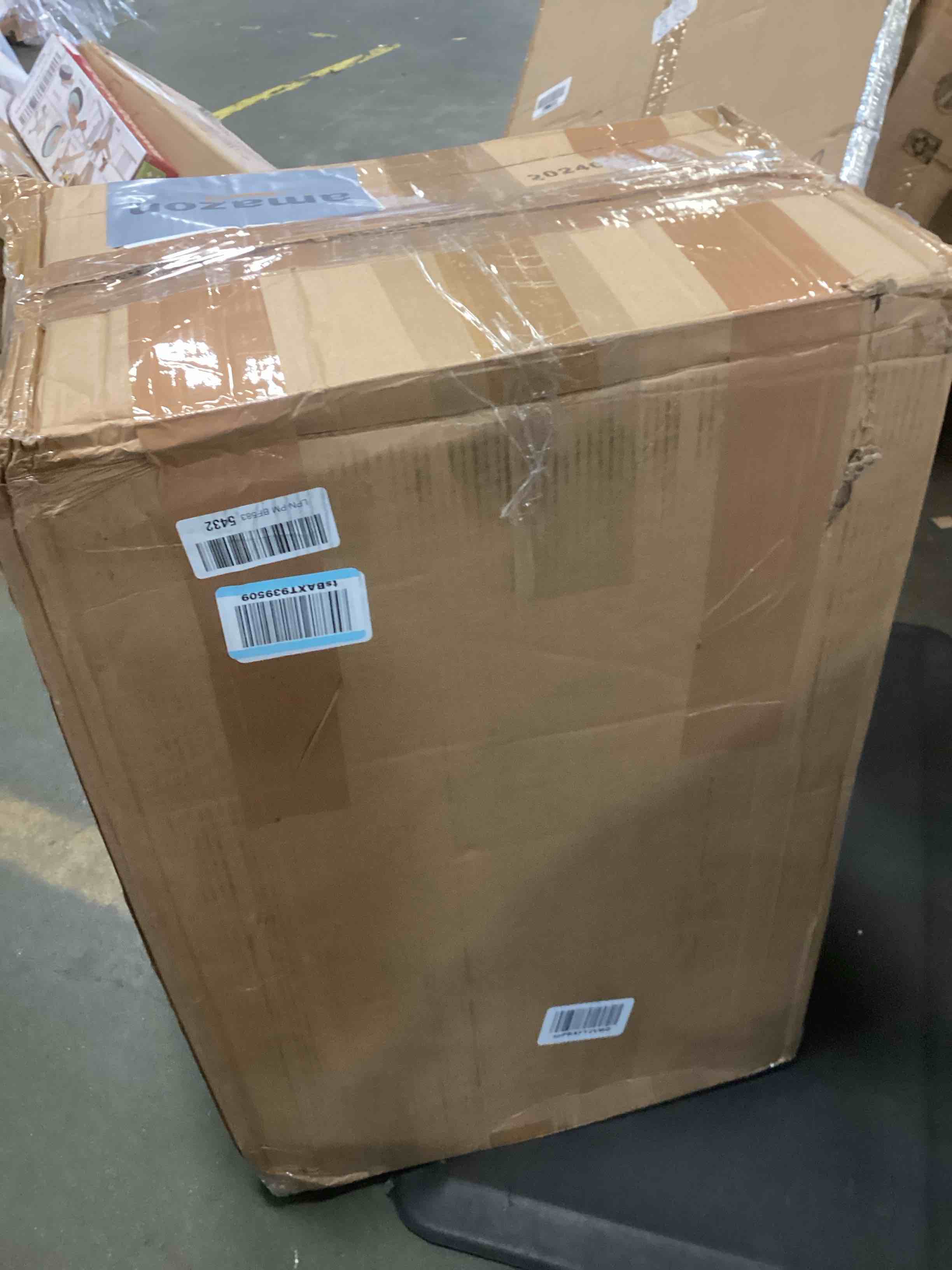 https://s3.amazonaws.com/lotting-images-prod/bidfta/TEA0128558_1723836771686.jpeg
